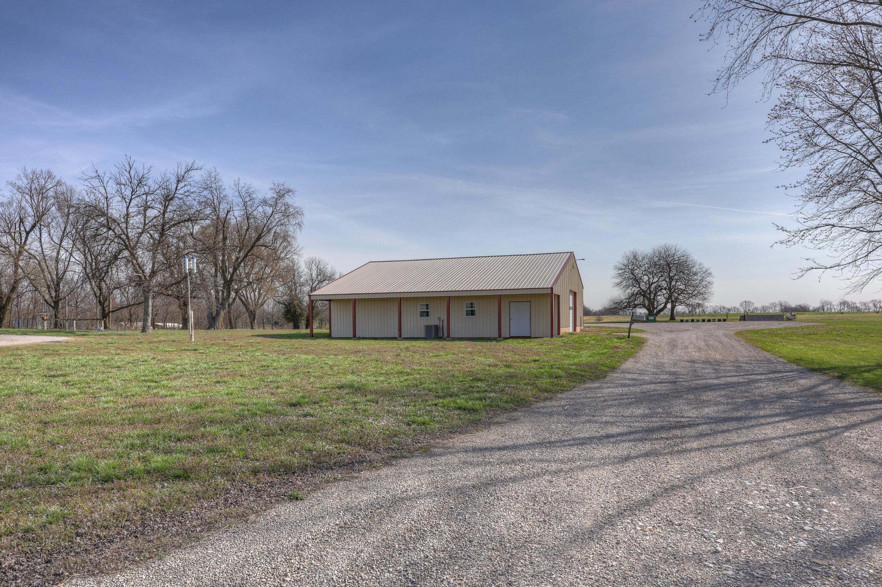 11158 State Highway 97 Property Photo 61