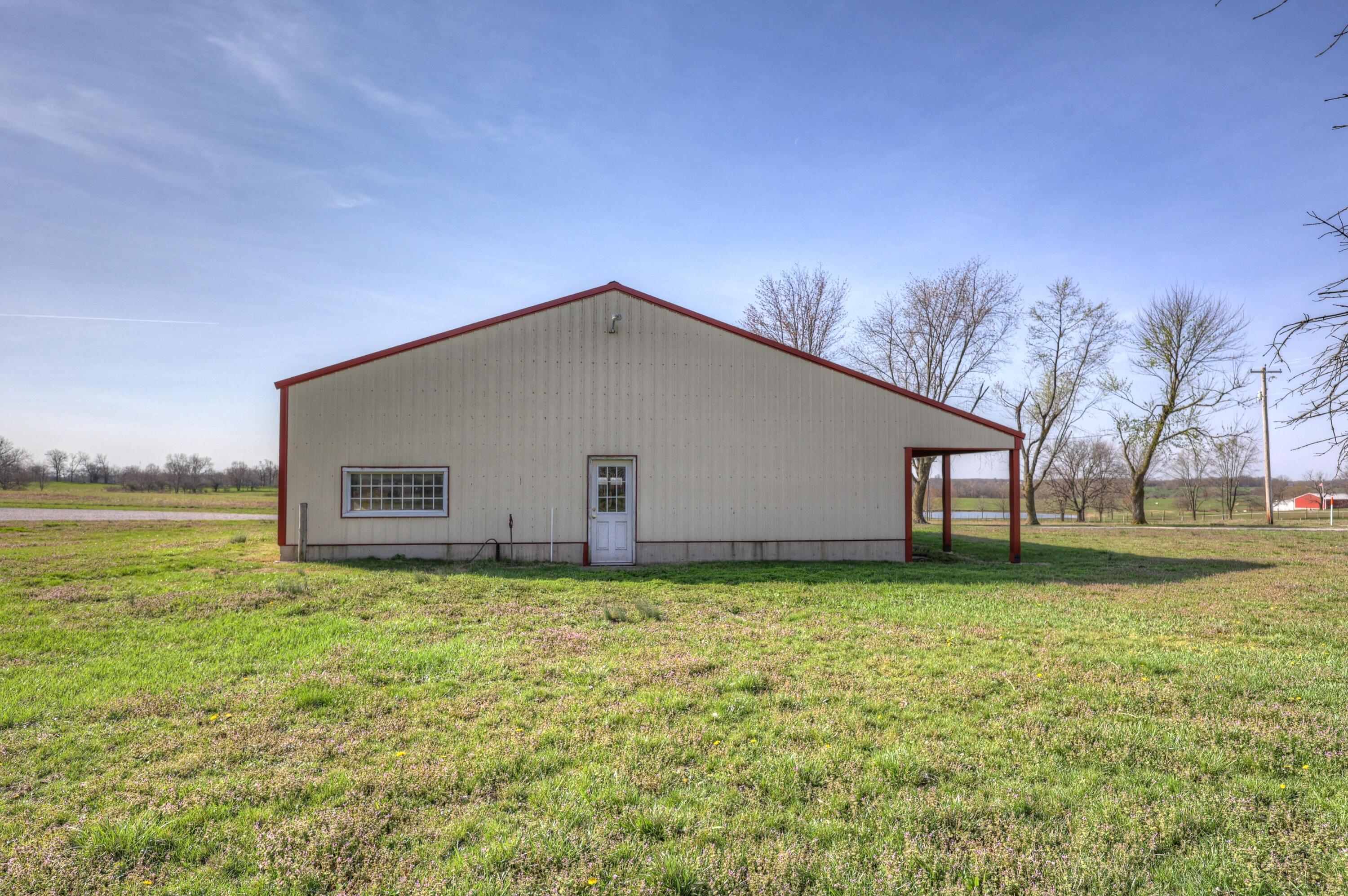 11158 State Highway 97 Property Photo 62