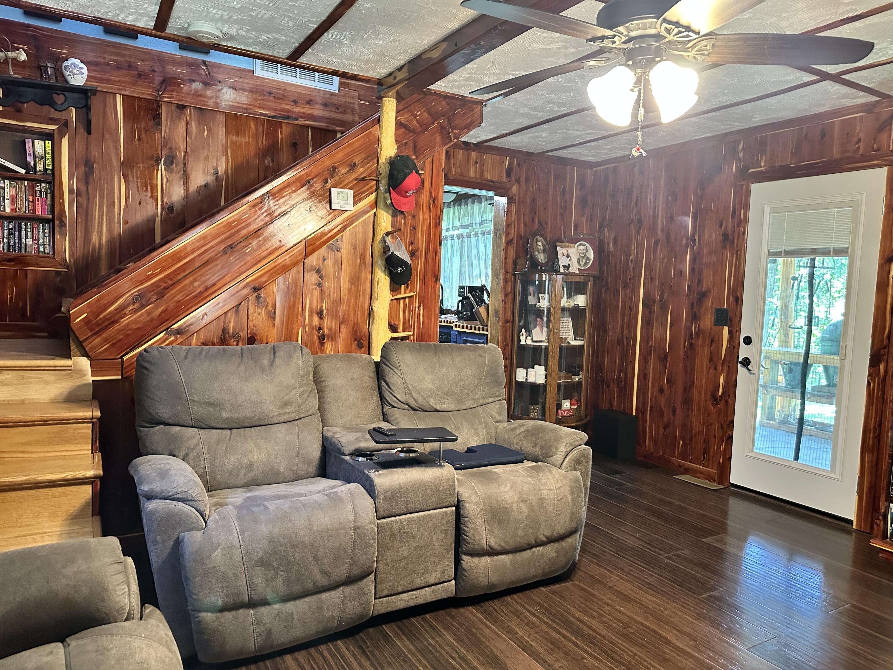 22814 State Highway J Property Photo 6