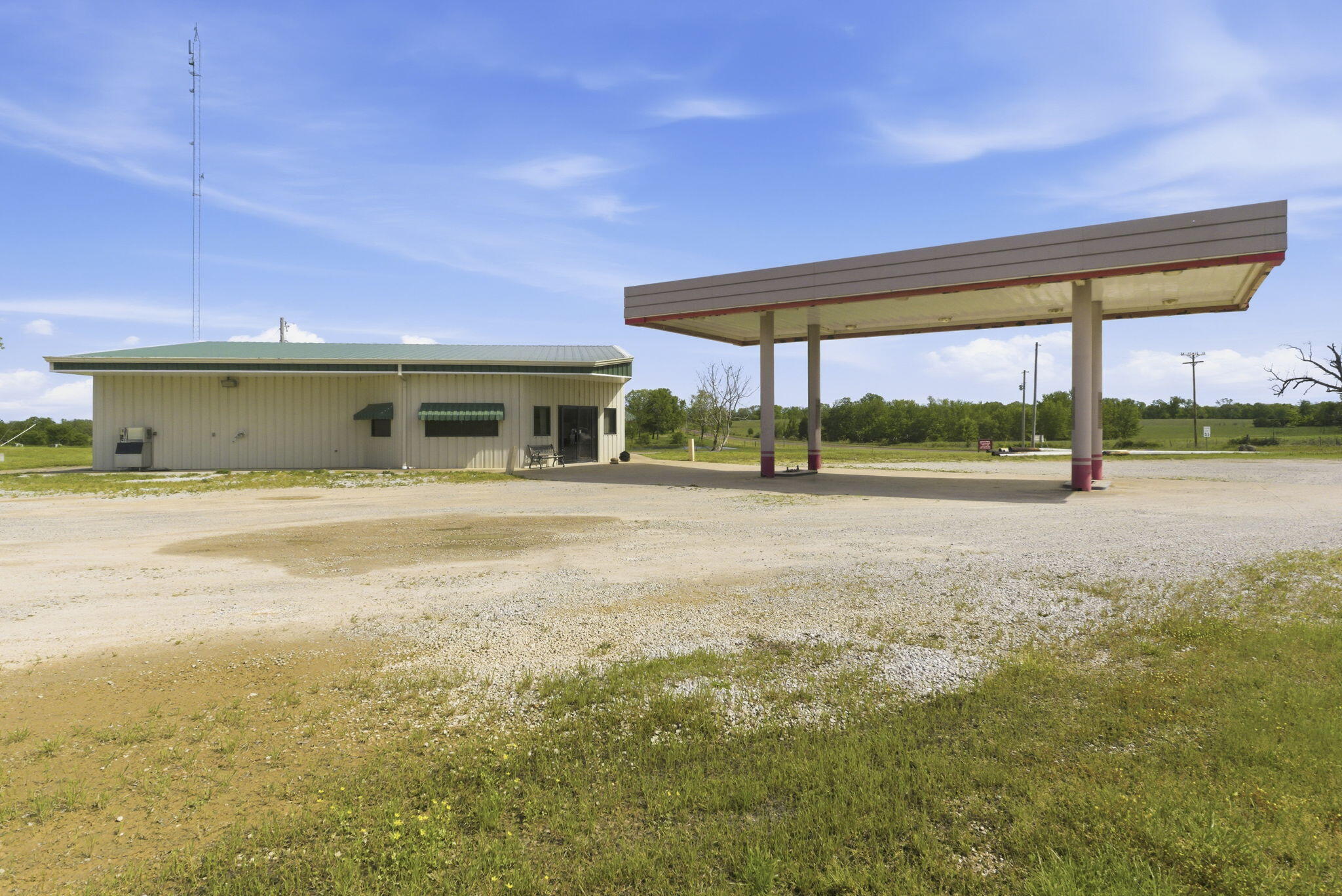 11901 State Highway 32 Property Photo 9