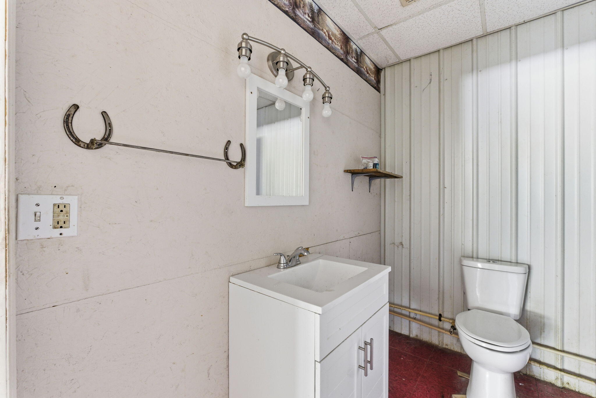 11901 State Highway 32 Property Photo 13