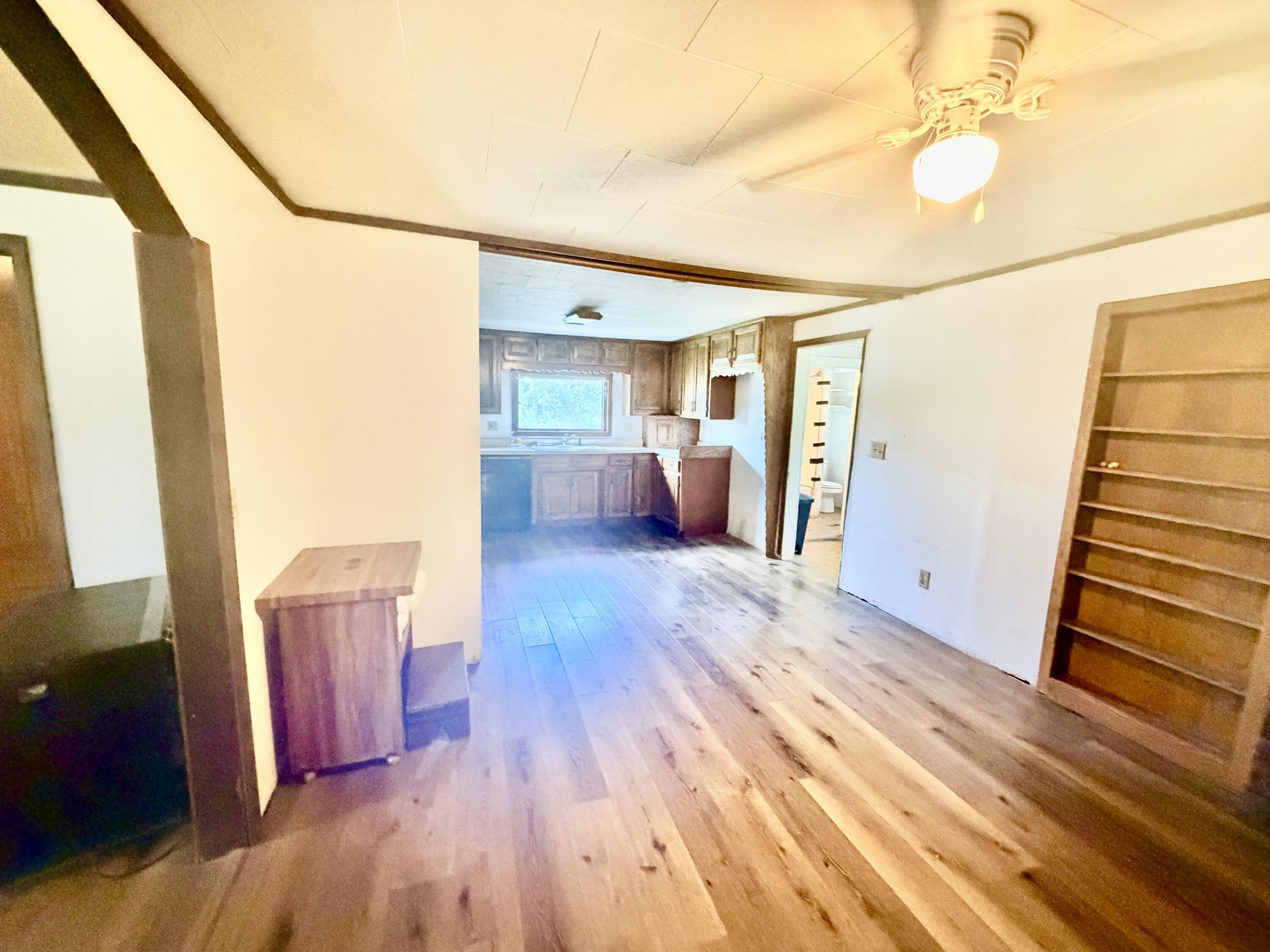 502 Campbell Street Property Photo 7