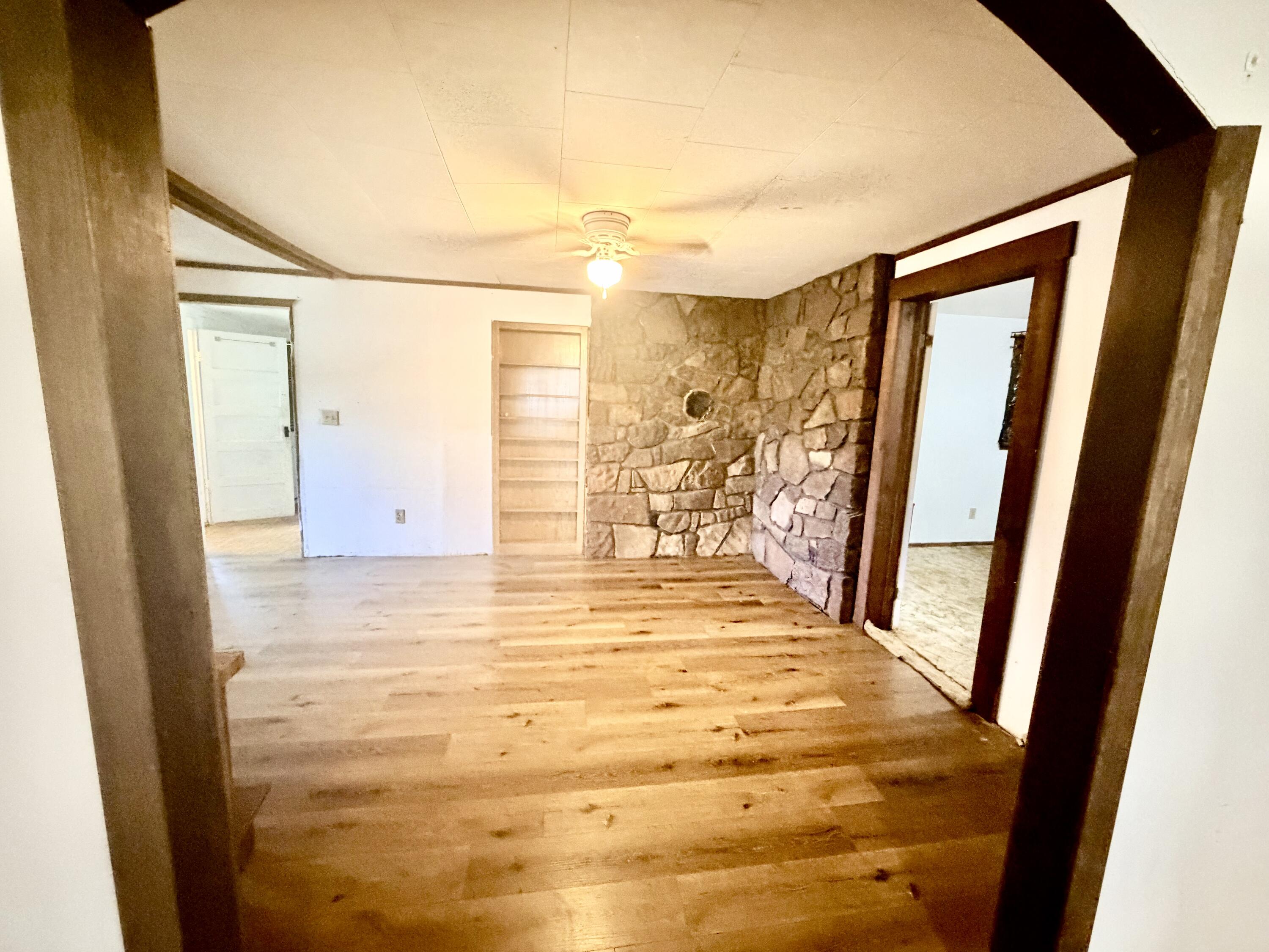 502 Campbell Street Property Photo 9
