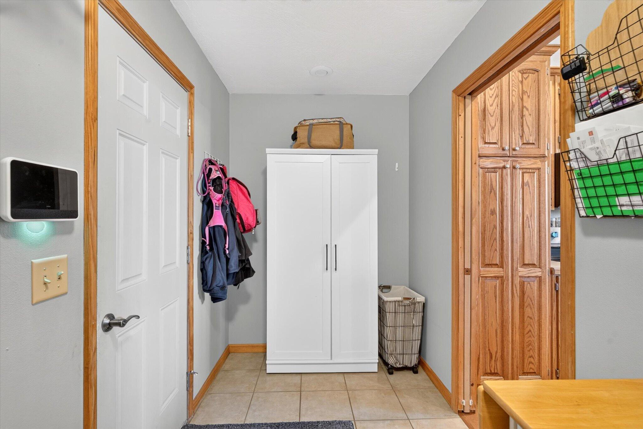 527 Snowbird Terrace Property Photo 33