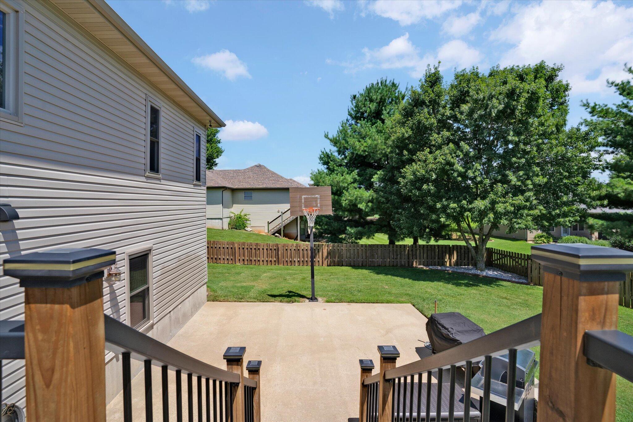 527 Snowbird Terrace Property Photo 38