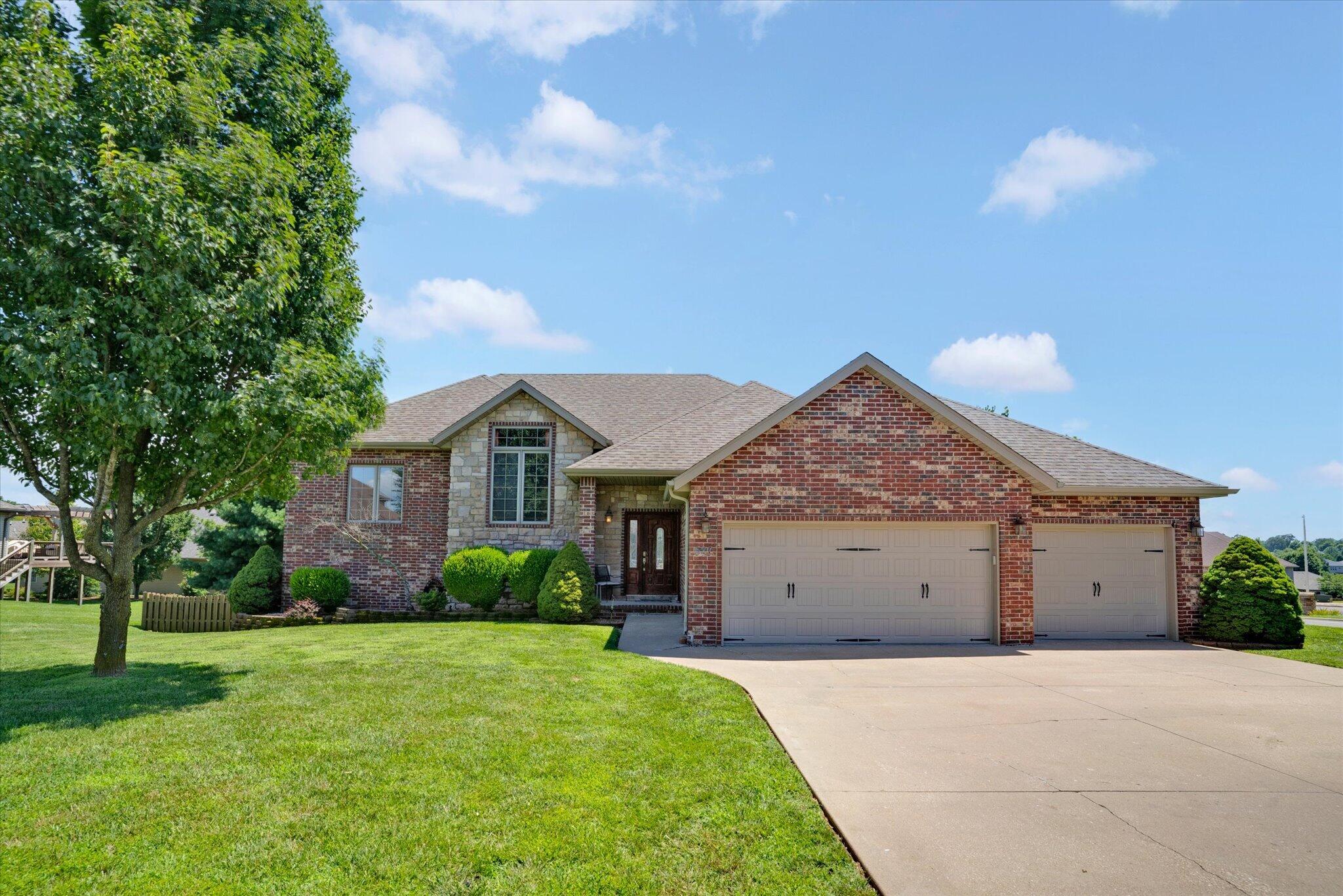 527 Snowbird Terrace Property Photo 47