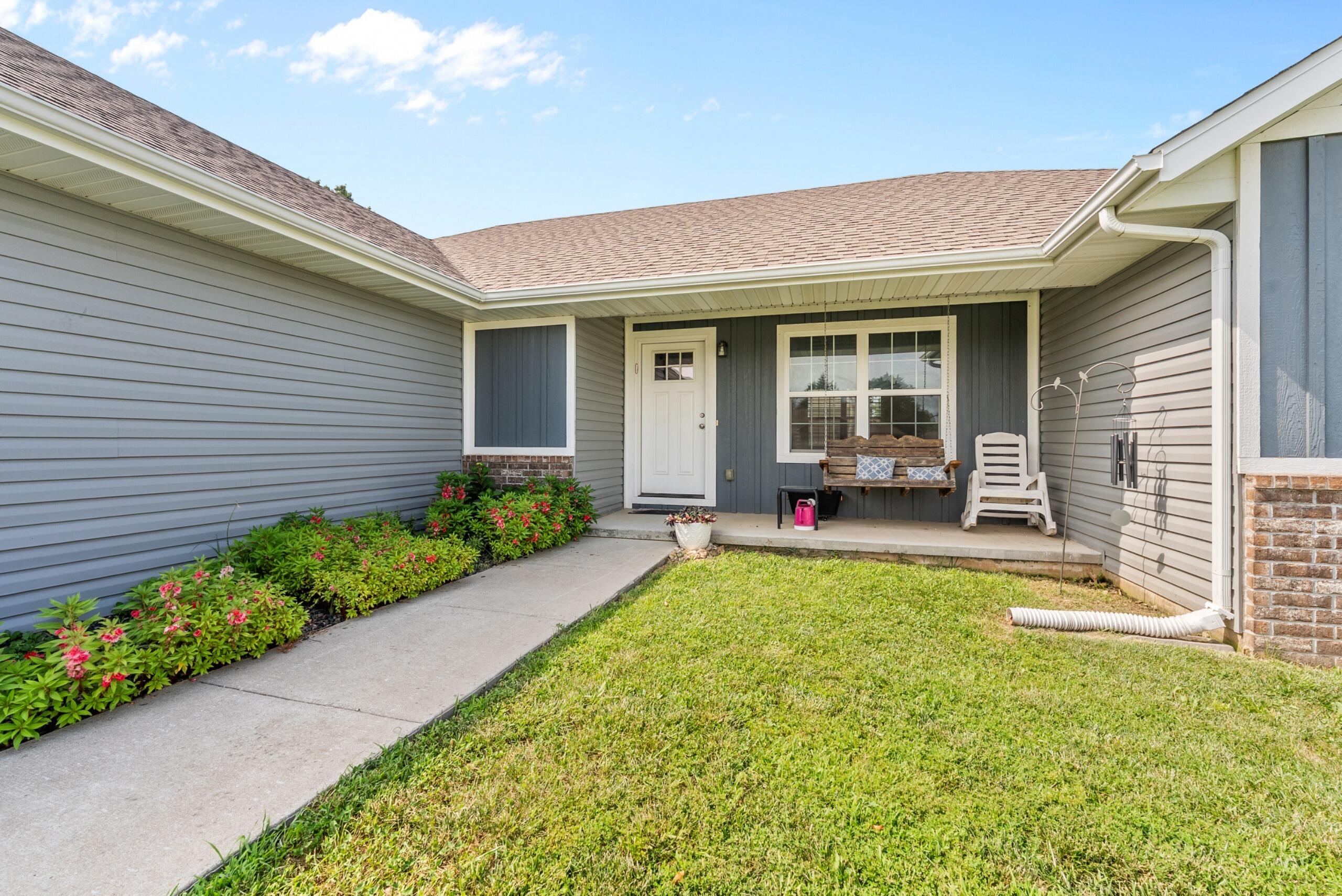 115 East Seminole Street Property Photo 4