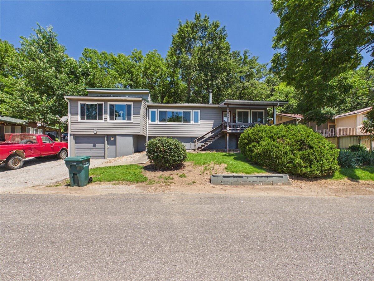 29159 Lakeside Avenue Property Photo 1