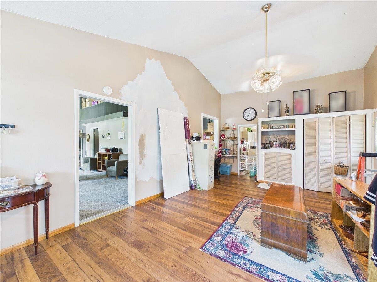 29159 Lakeside Avenue Property Photo 7