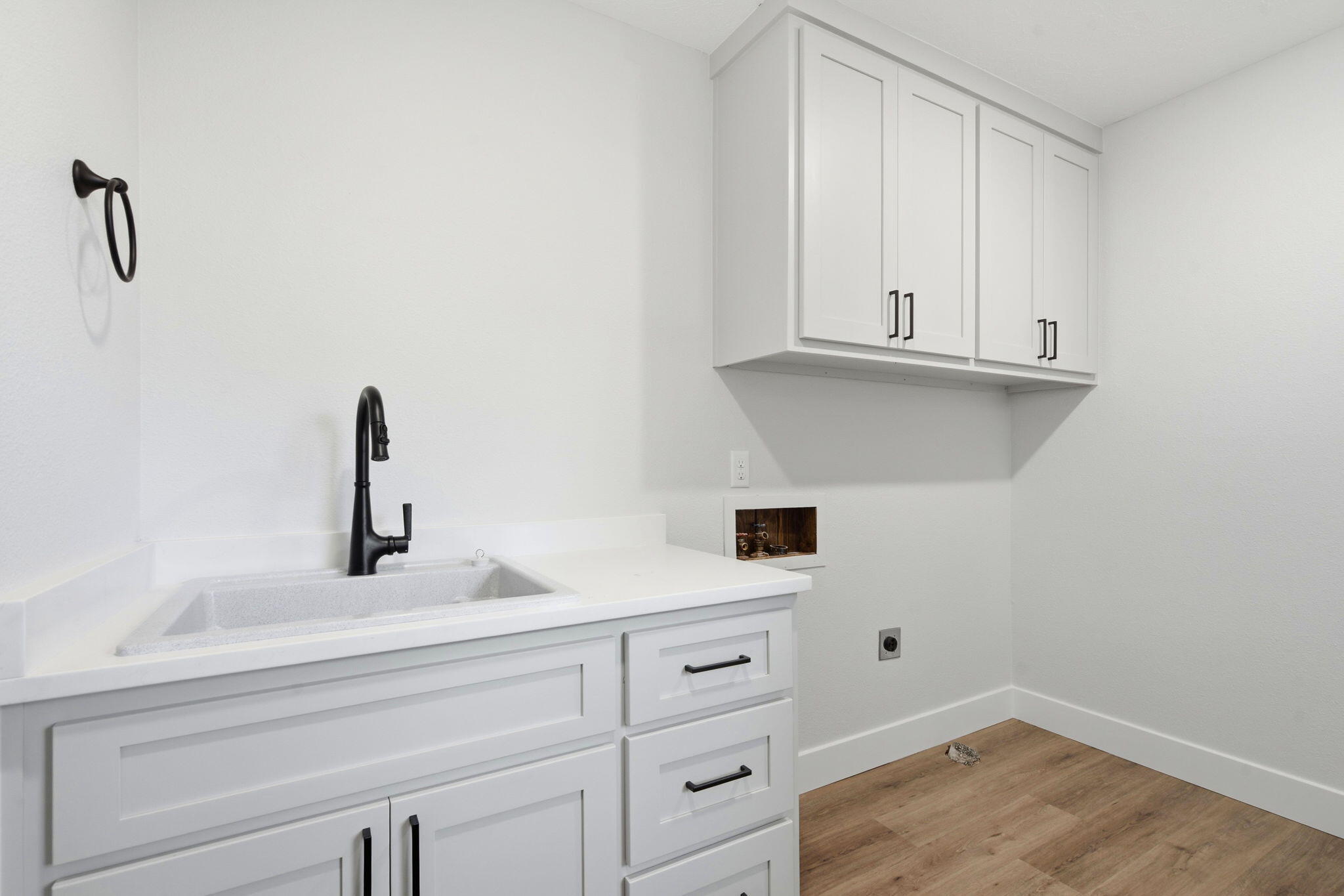 1524 South Charing Avenue Property Photo 18