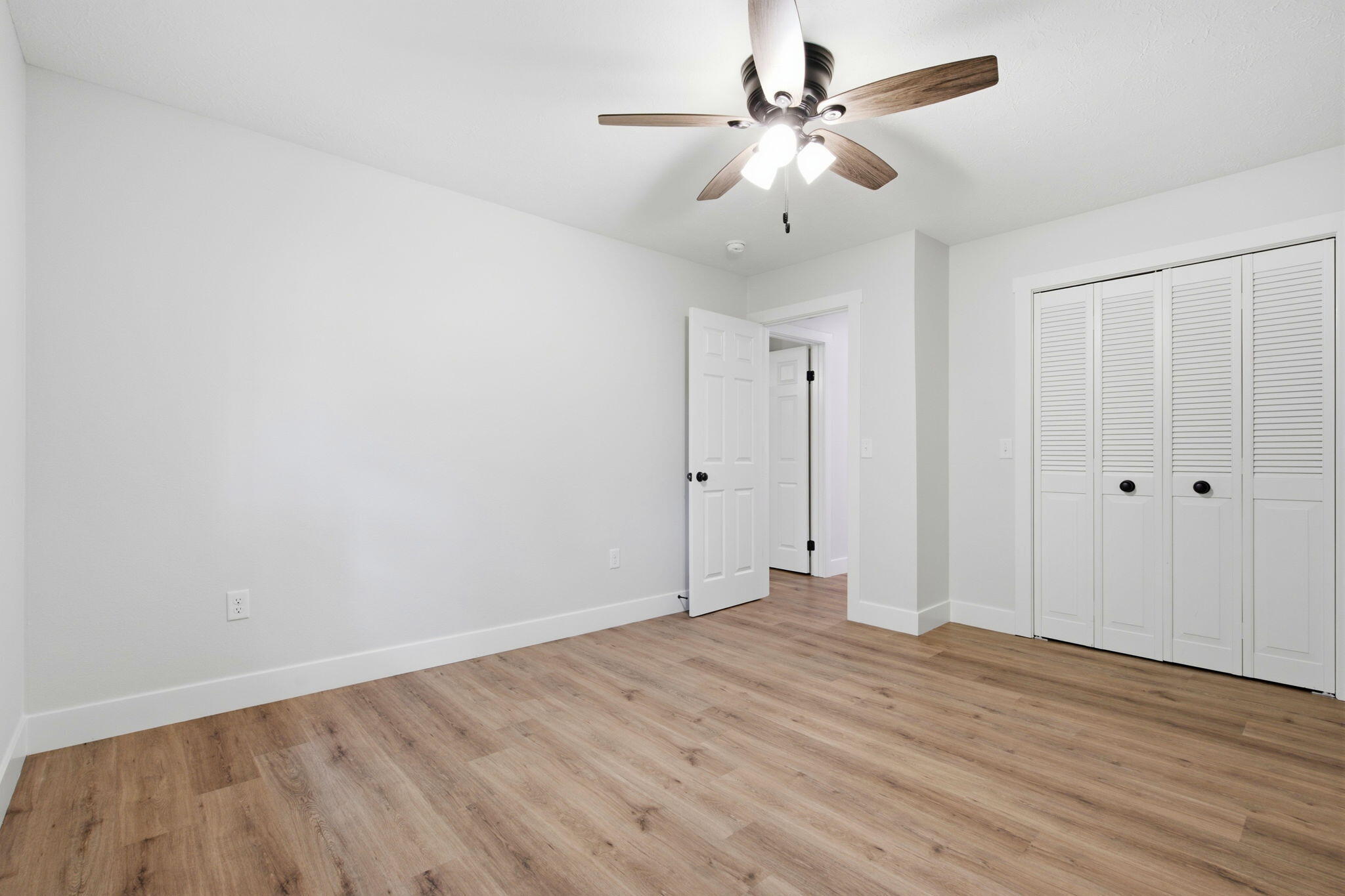 1524 South Charing Avenue Property Photo 22