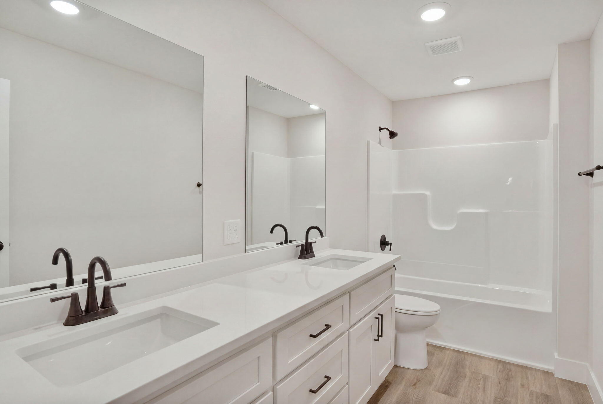 1524 South Charing Avenue Property Photo 27