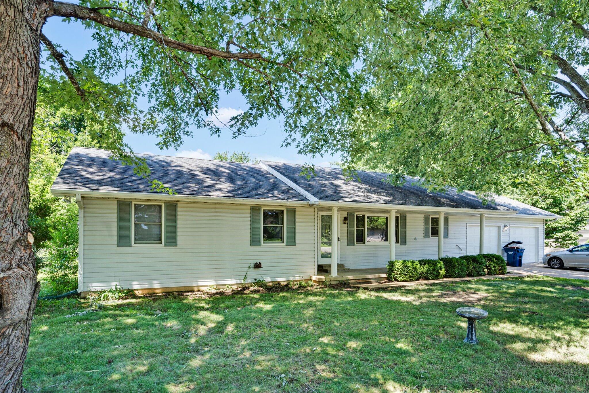 1615 West Lincoln Street Property Photo 27