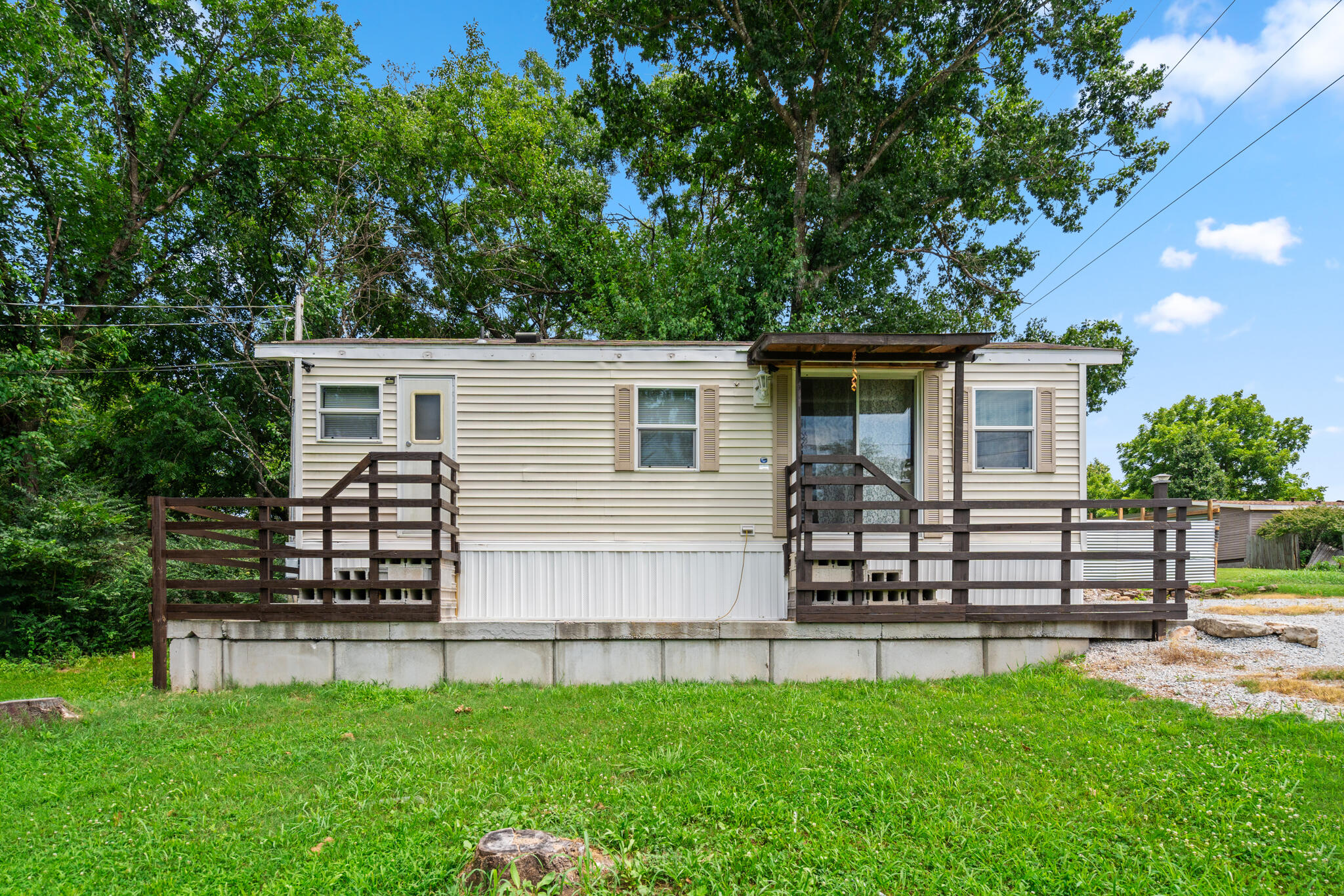 130 Lillian Road Property Photo 4