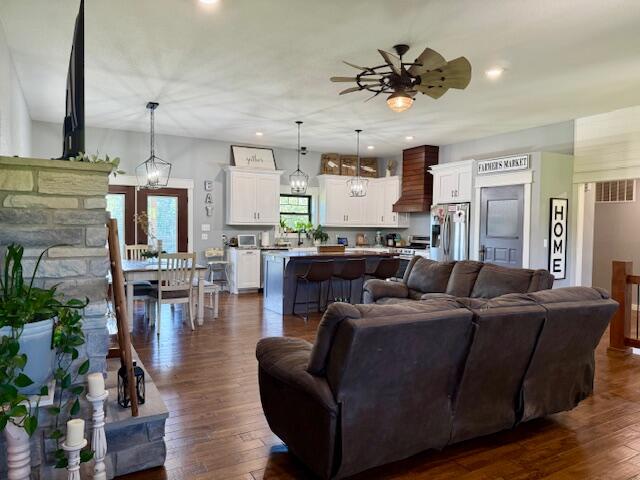 6793 County Road 3400 Property Photo 11