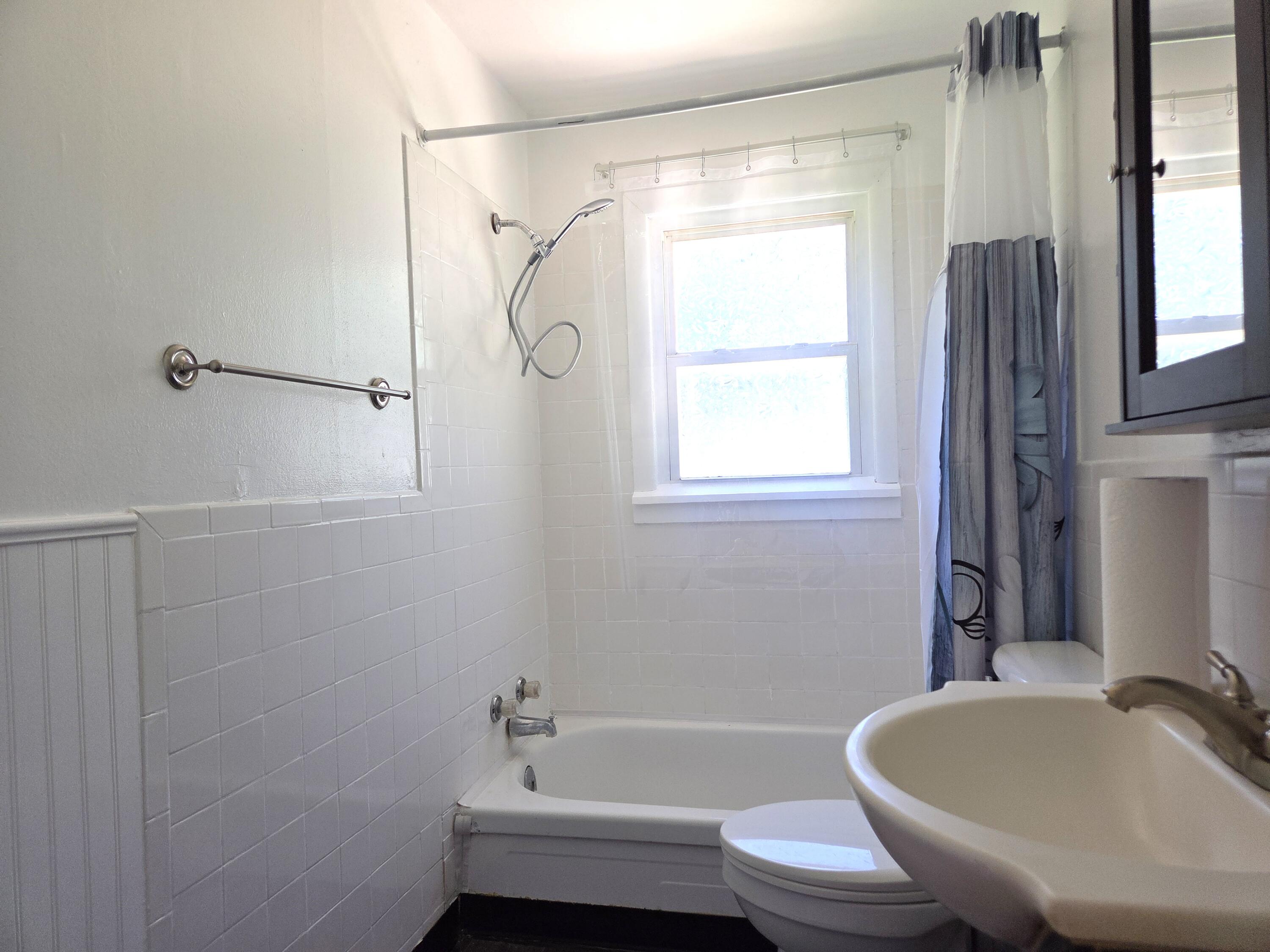 701 Hooker Drive Property Photo 9