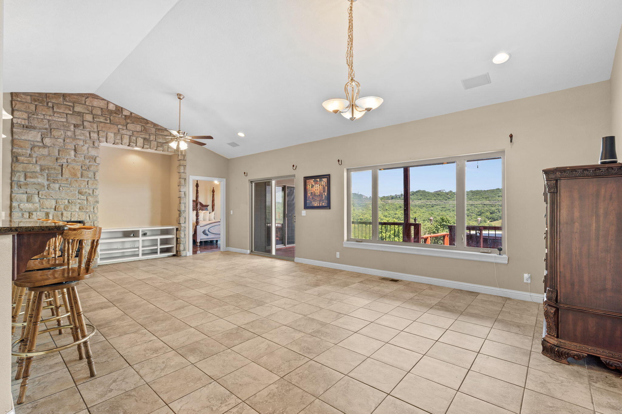 772 Showplace Gateway Property Photo 19