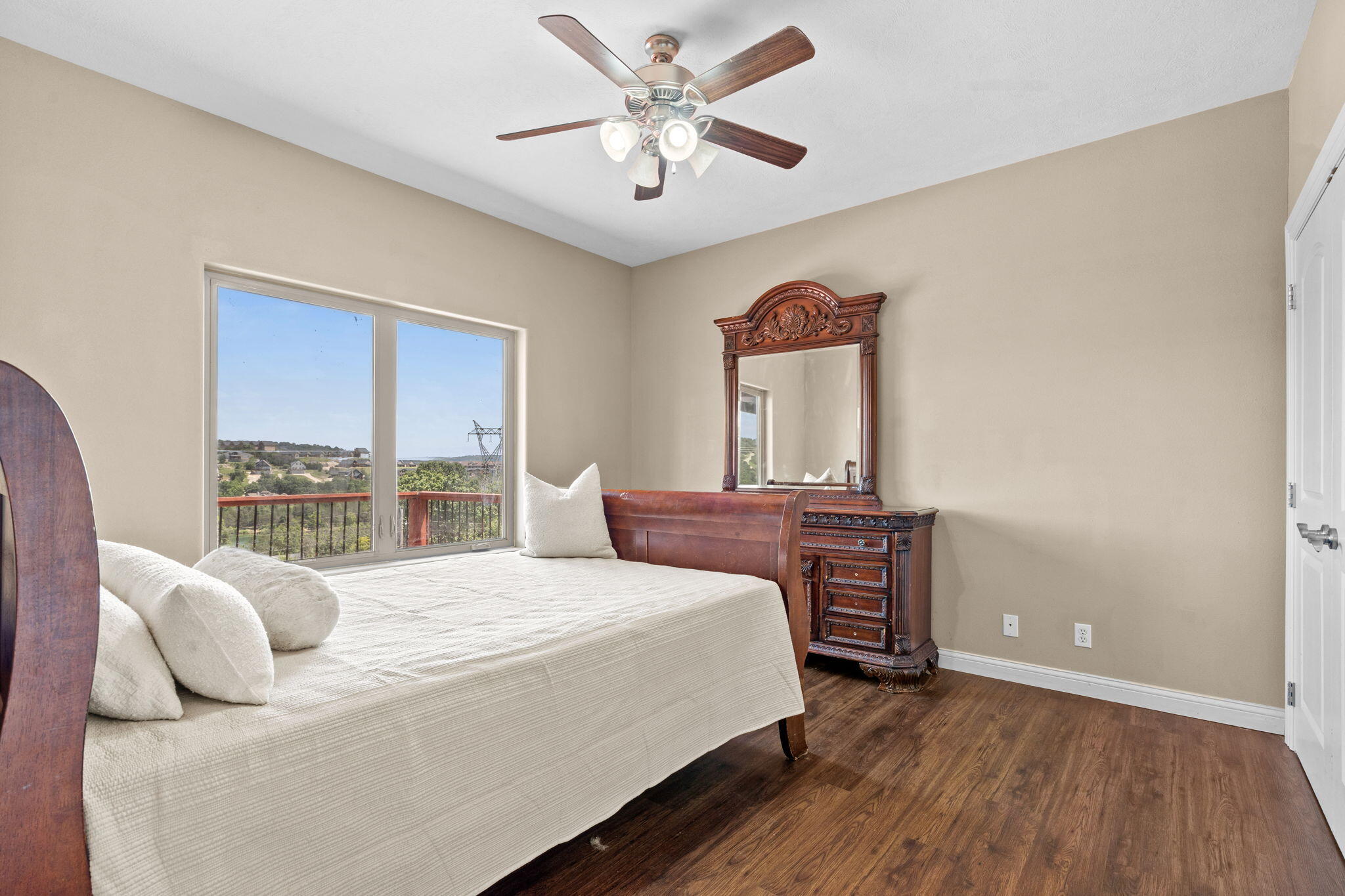 772 Showplace Gateway Property Photo 49