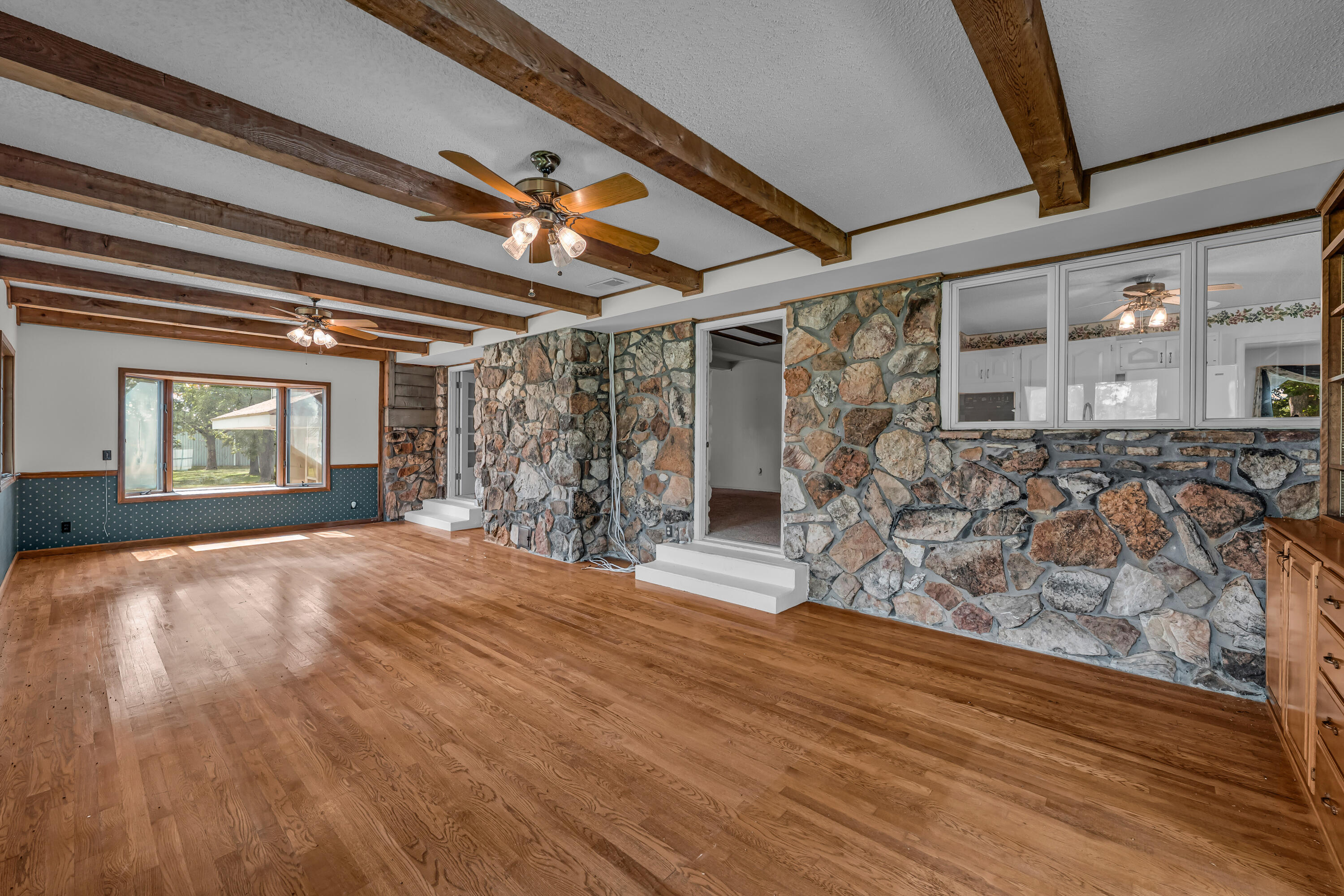 2502 County Road 6380 Property Photo 14