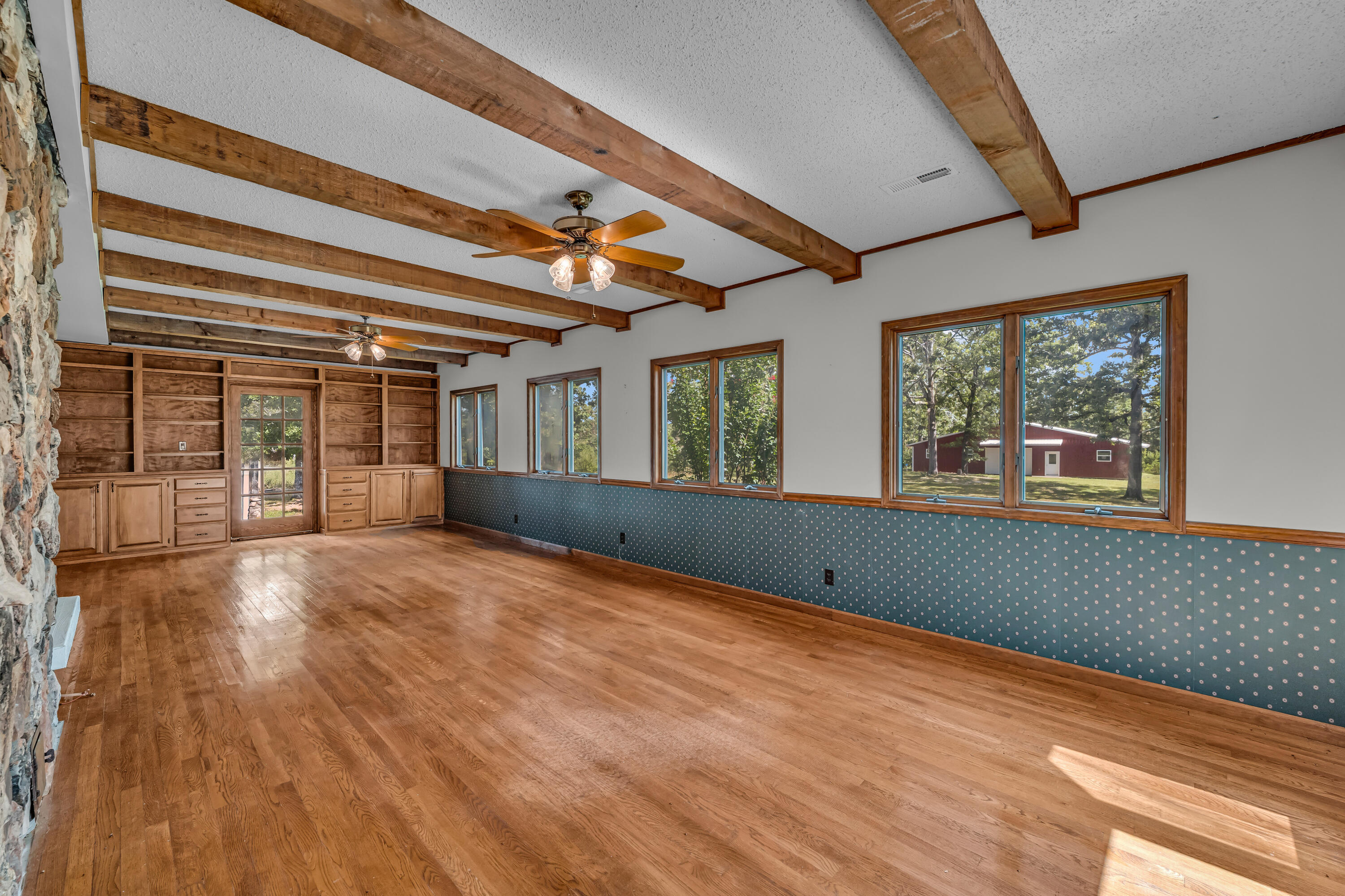 2502 County Road 6380 Property Photo 15
