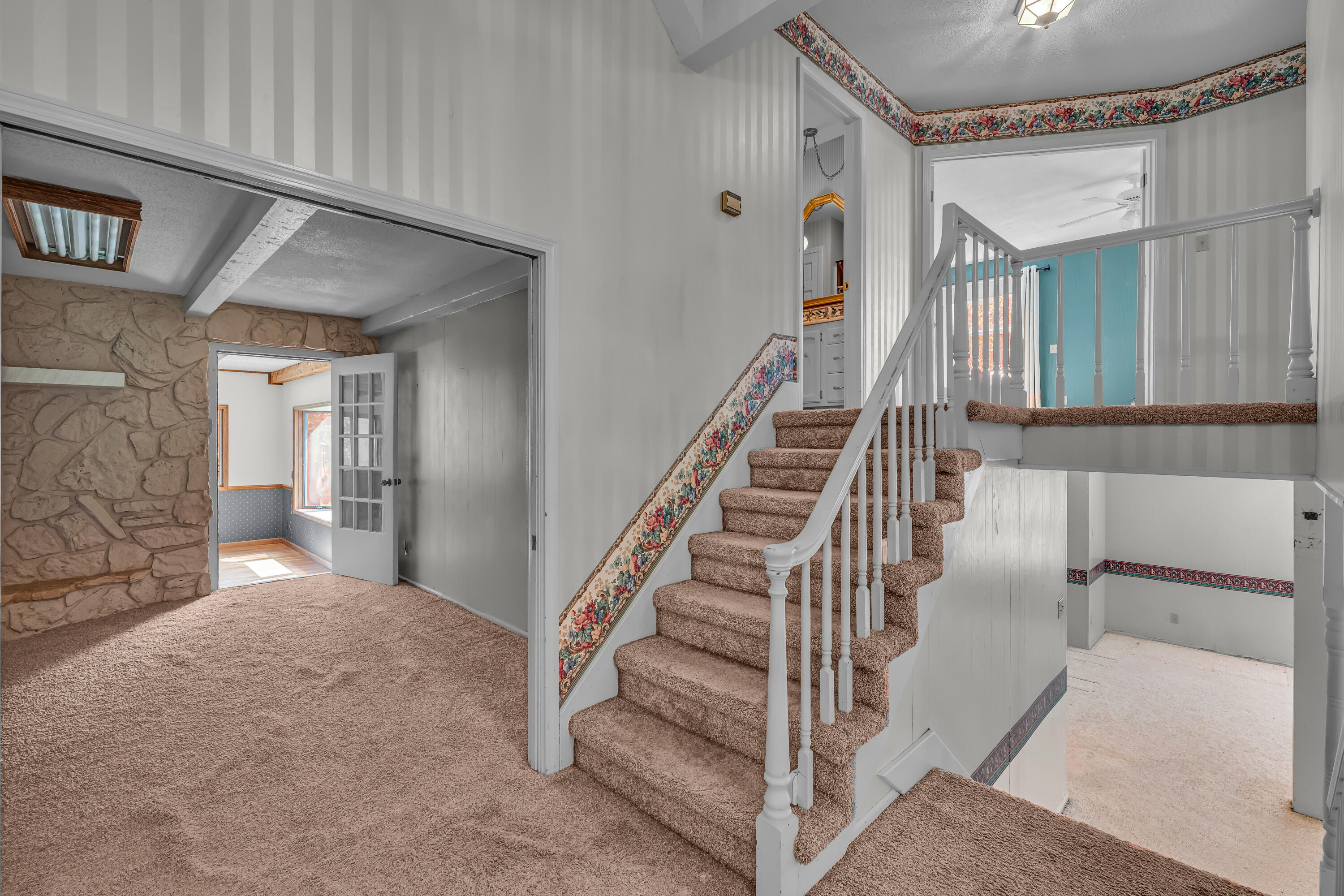 2502 County Road 6380 Property Photo 29