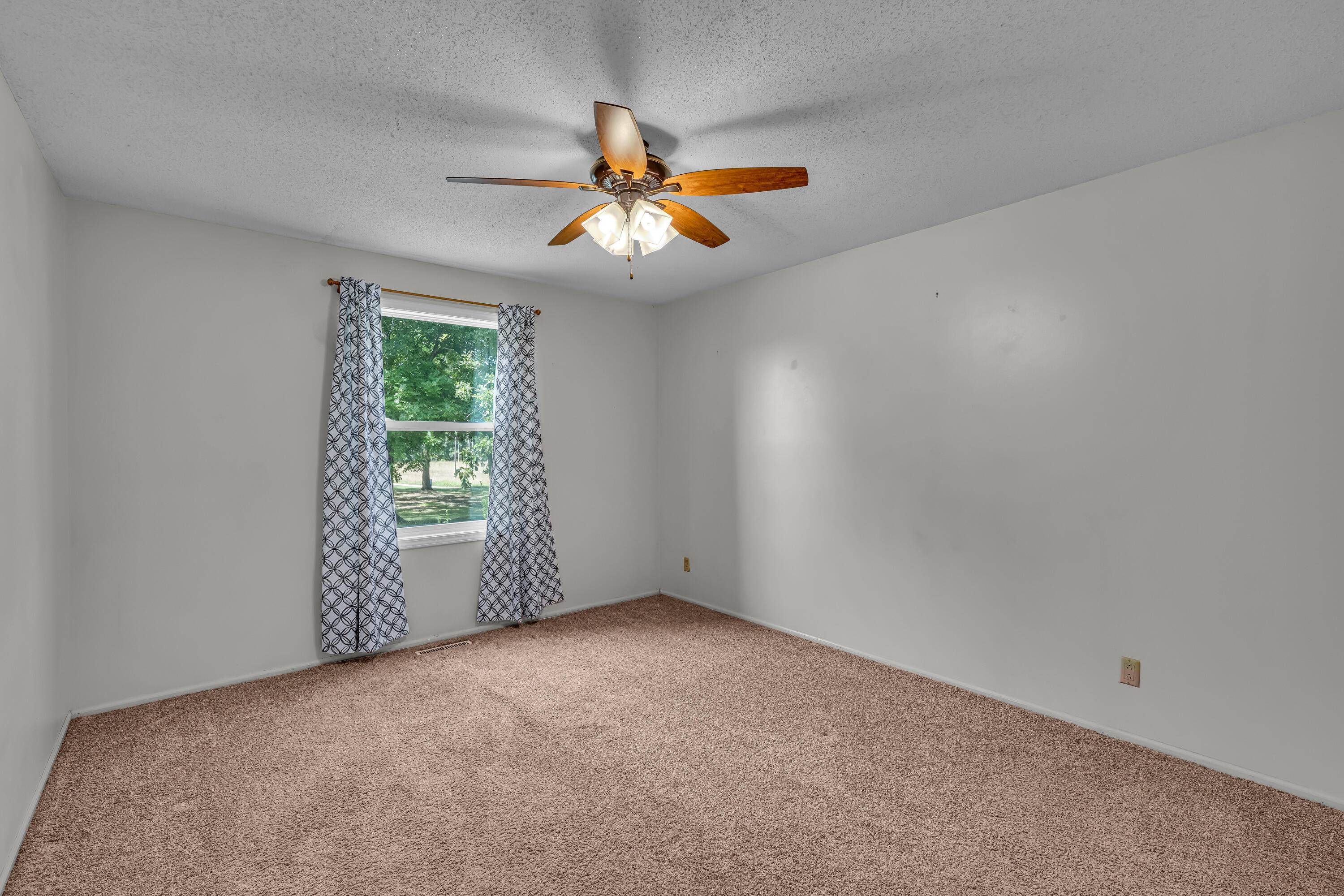 2502 County Road 6380 Property Photo 42