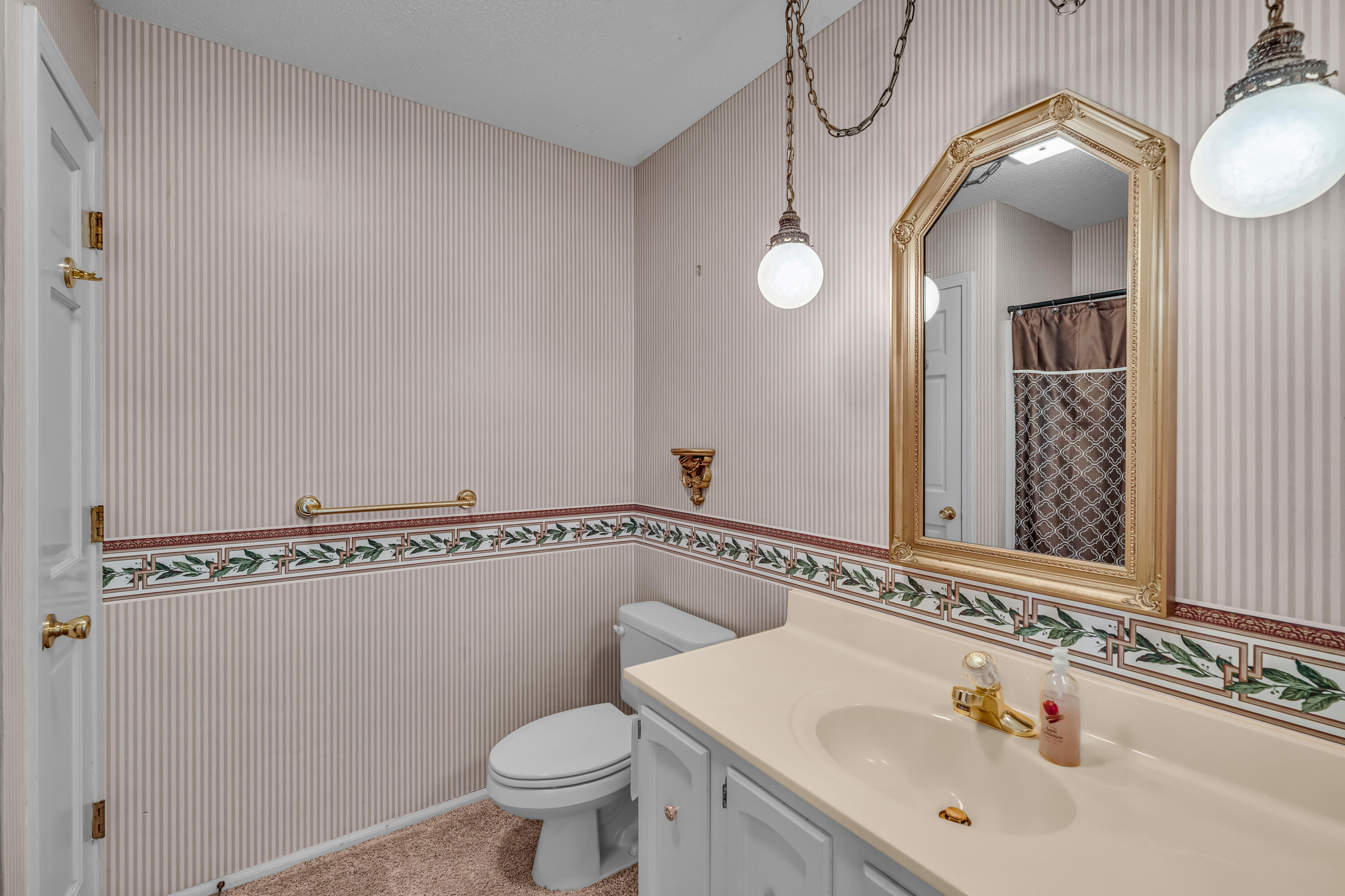 2502 County Road 6380 Property Photo 46
