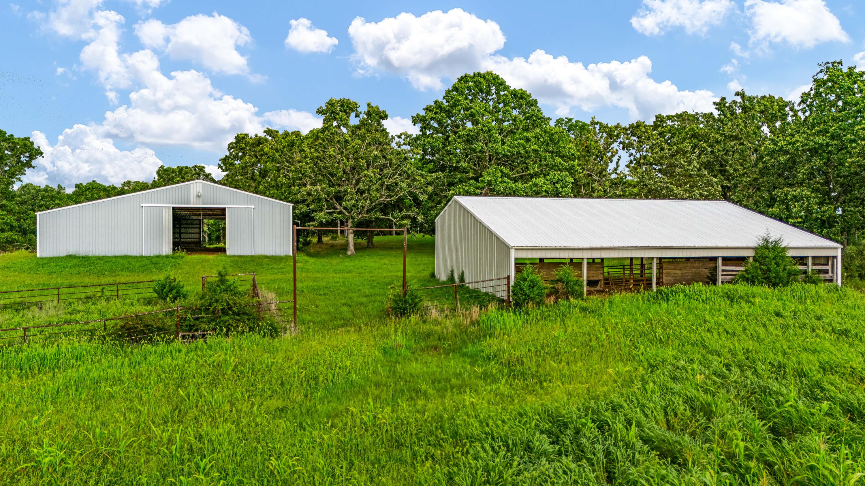 2502 County Road 6380 Property Photo 65