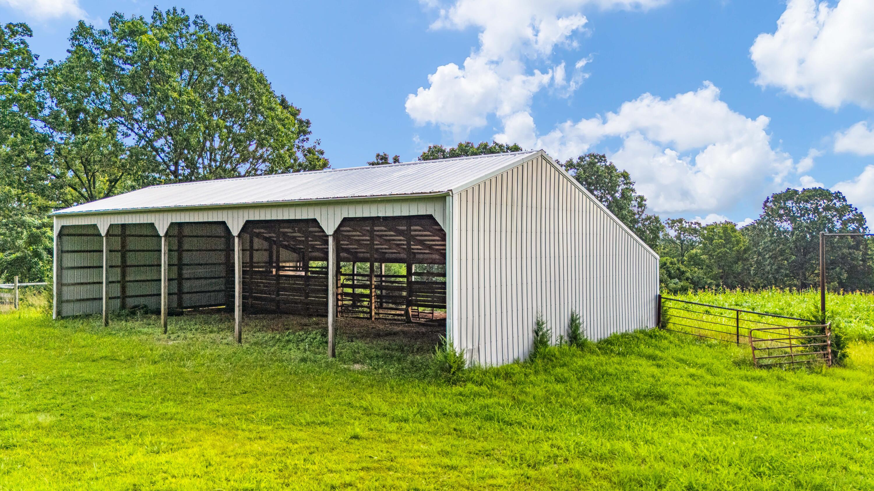 2502 County Road 6380 Property Photo 66