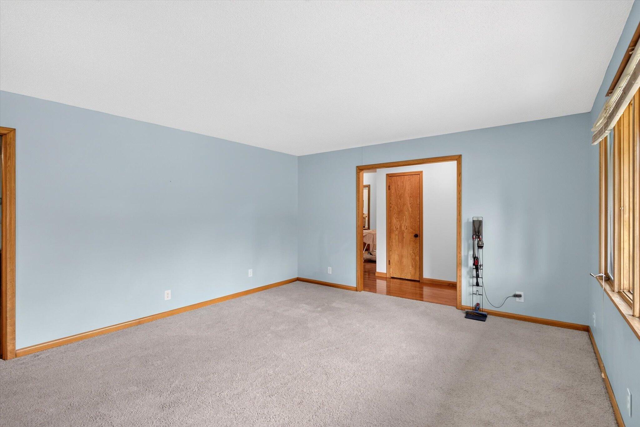 1635 Oak Drive Property Photo 5