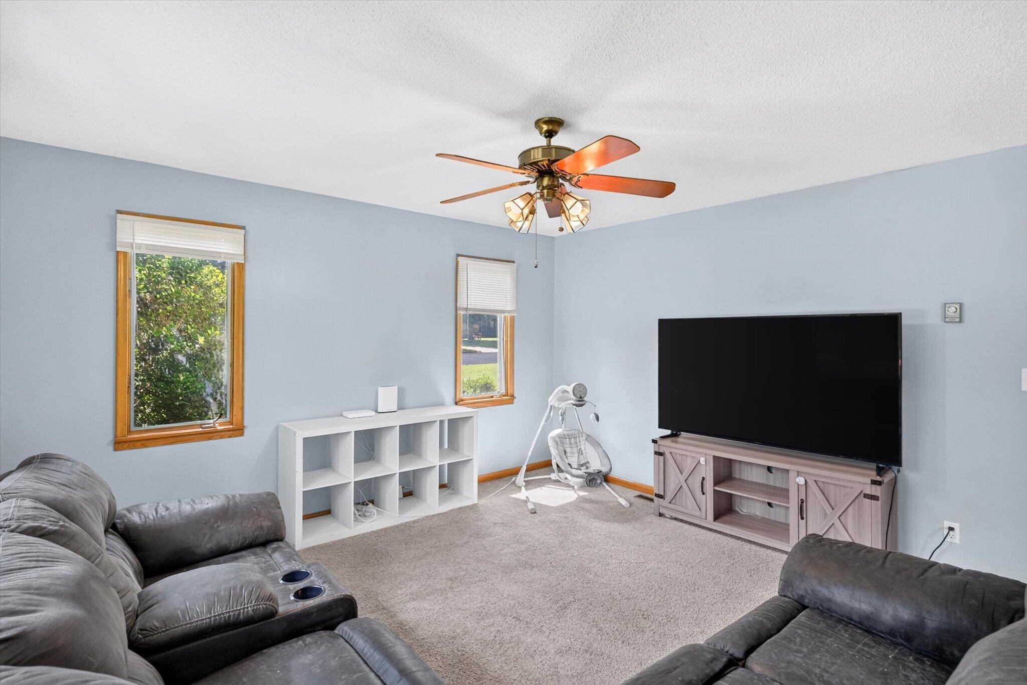 1635 Oak Drive Property Photo 6