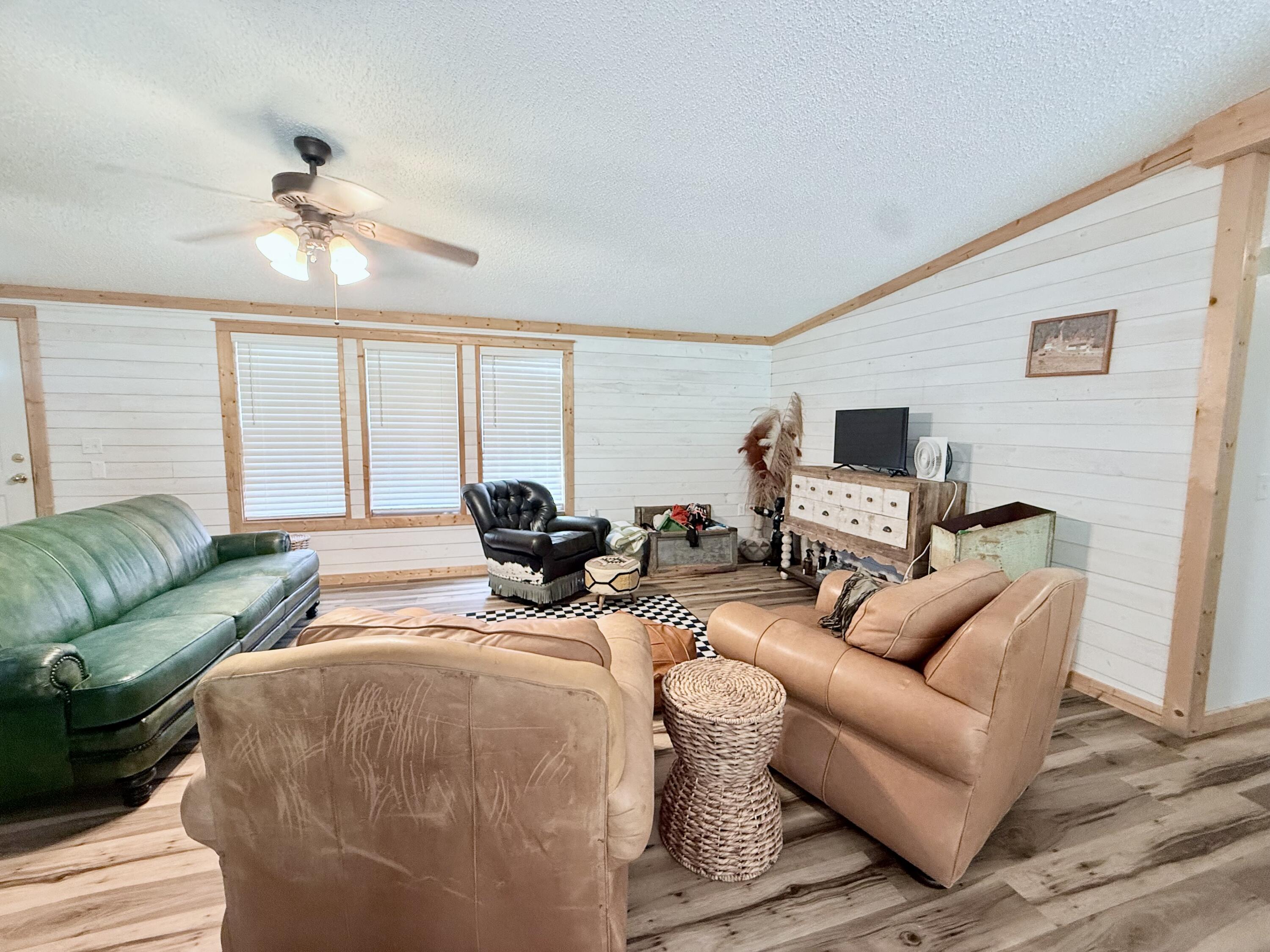 10595 Mill Road Property Photo 4