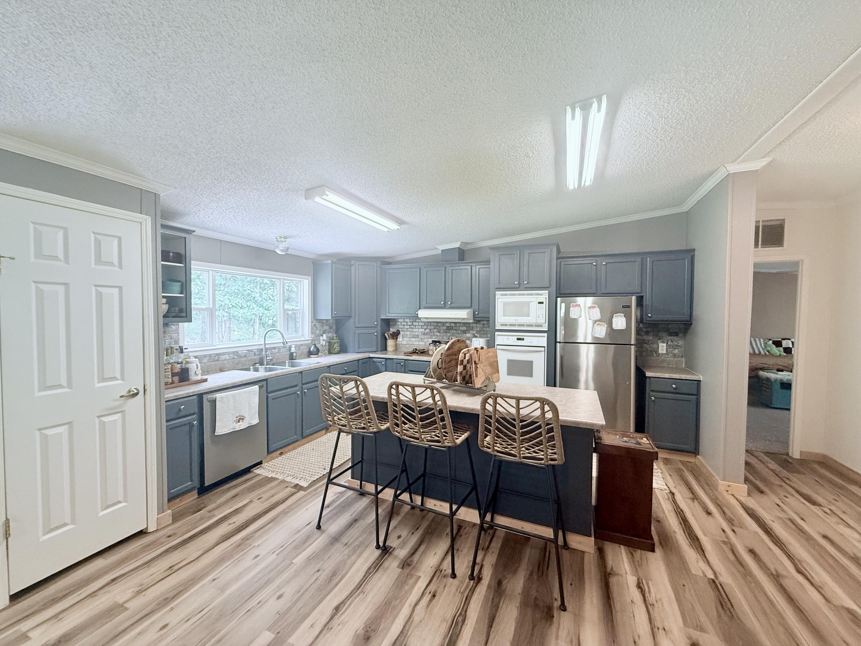 10595 Mill Road Property Photo 7