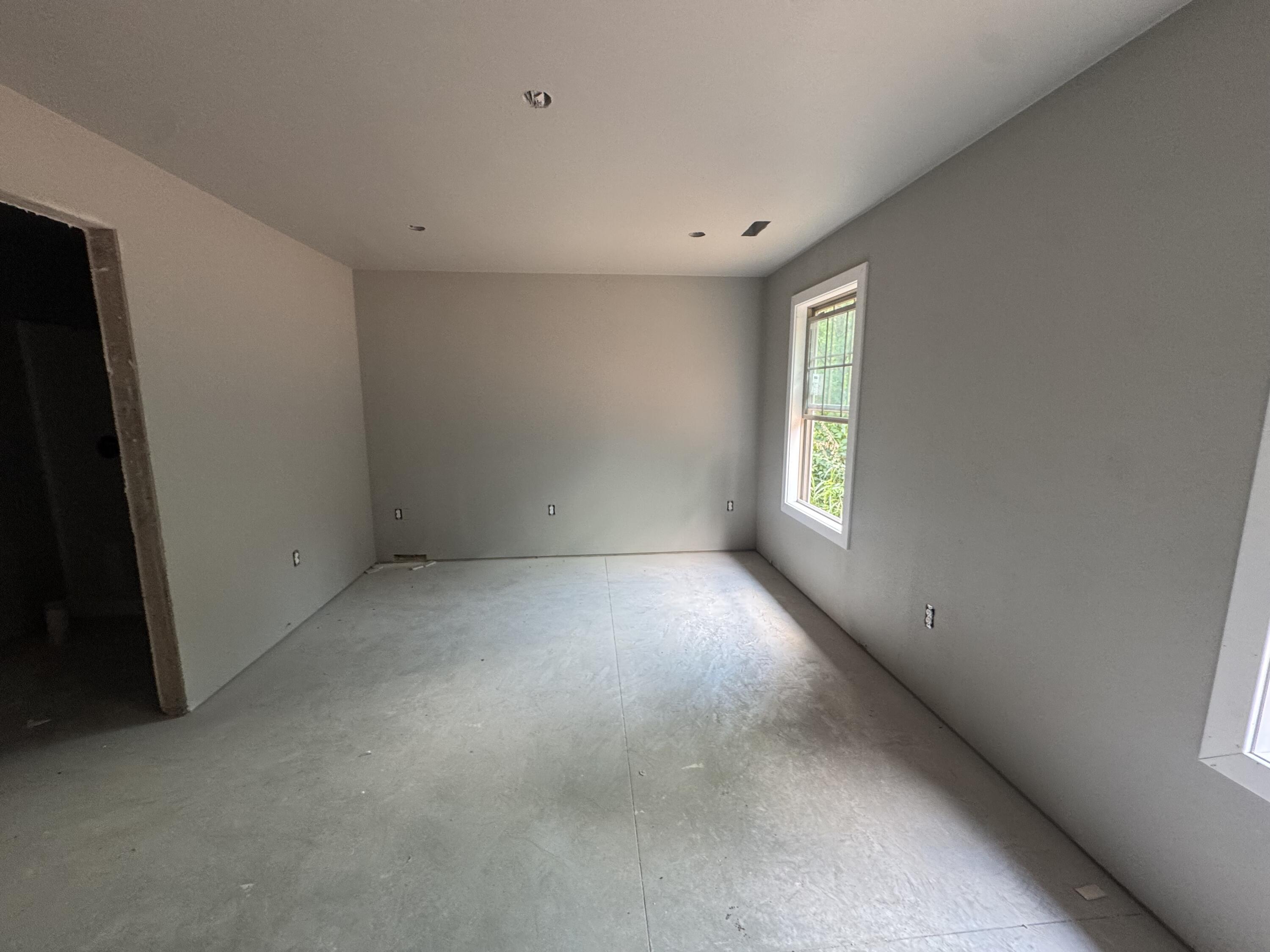 1684 Ridgemont Avenue Property Photo 7