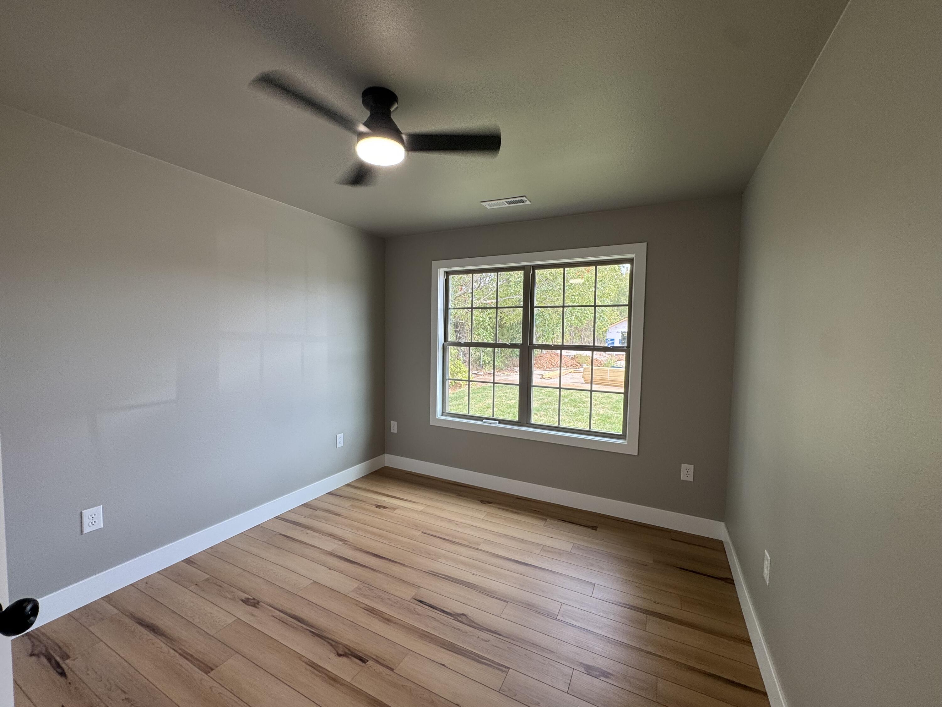 1684 Ridgemont Avenue Property Photo 11