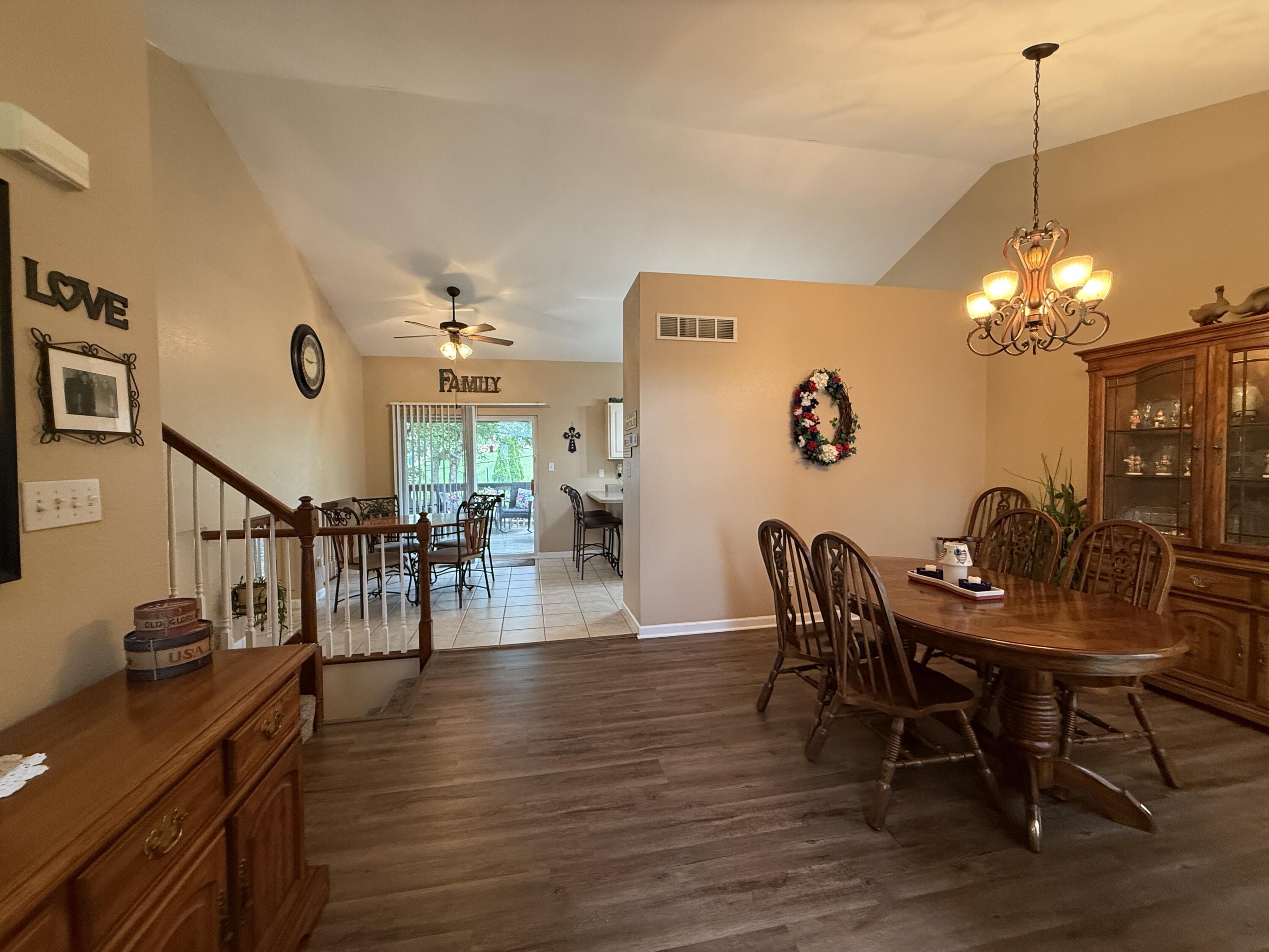 118 Williamsburg Drive Property Photo 12