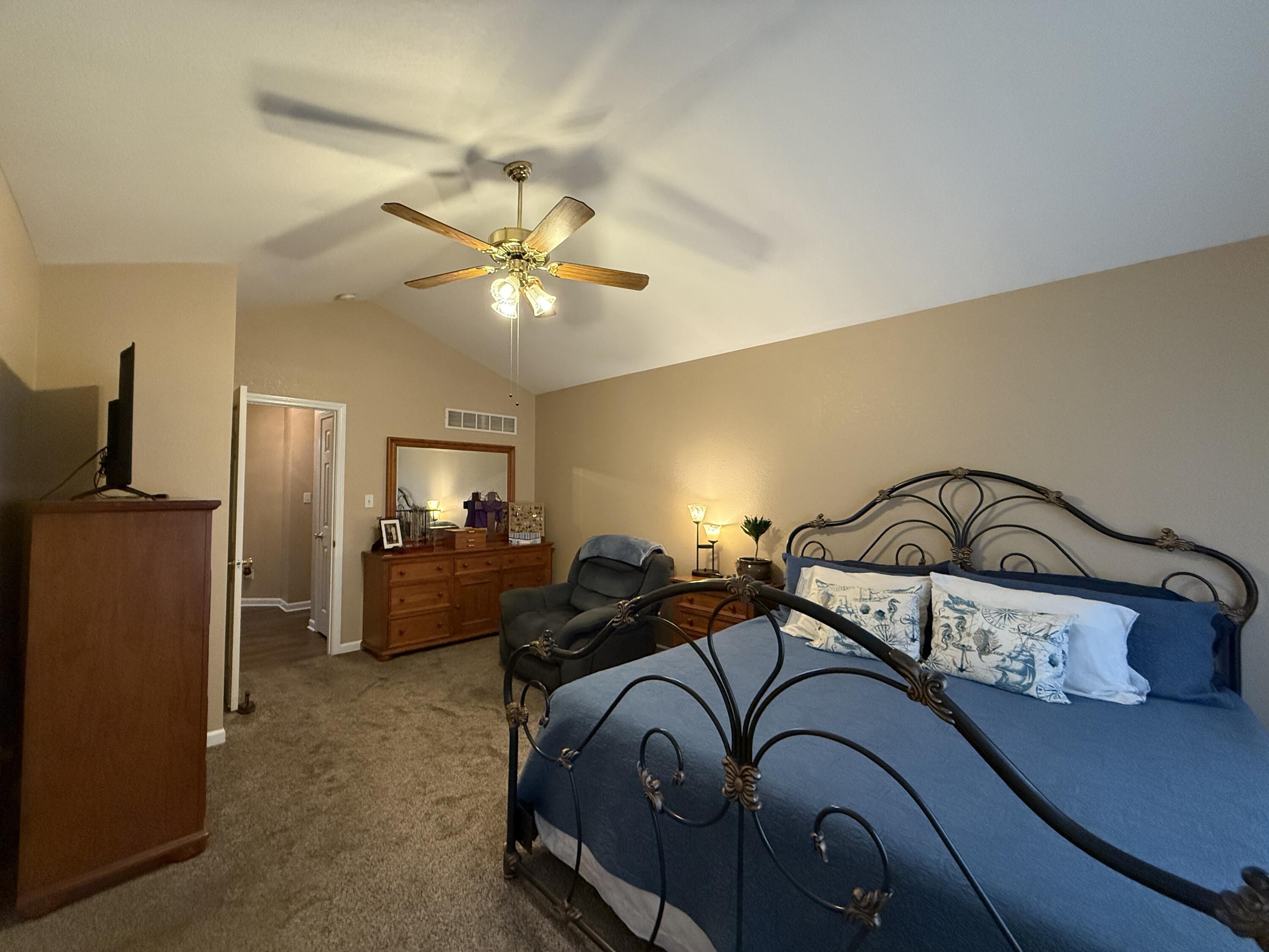 118 Williamsburg Drive Property Photo 18