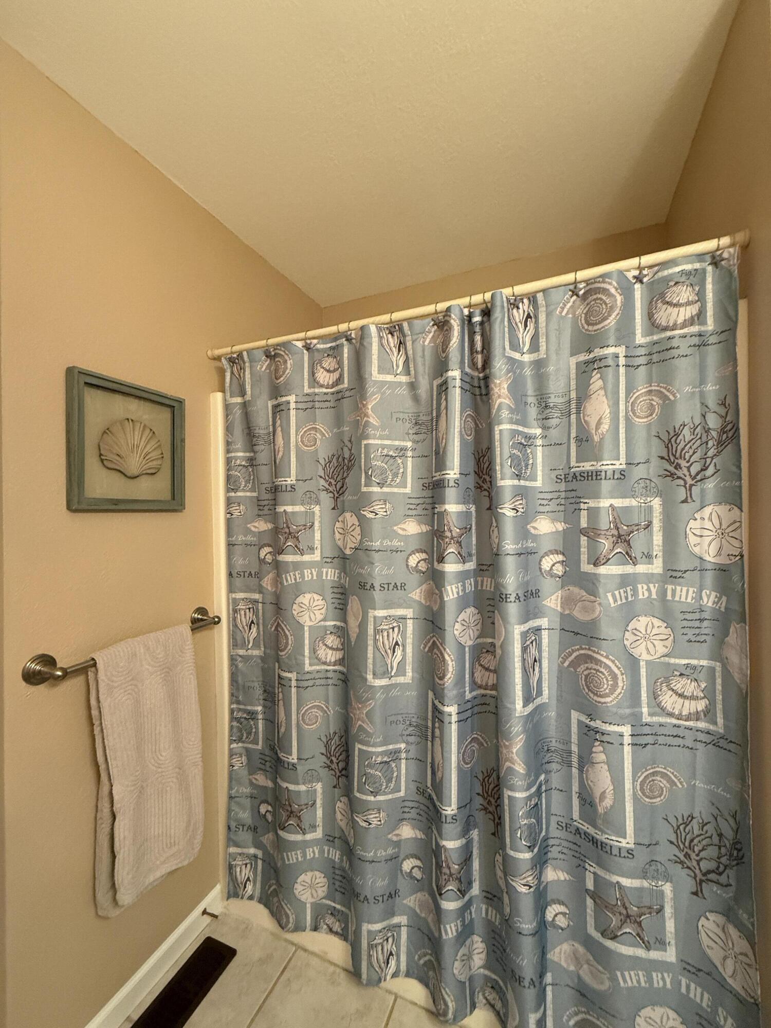 118 Williamsburg Drive Property Photo 25