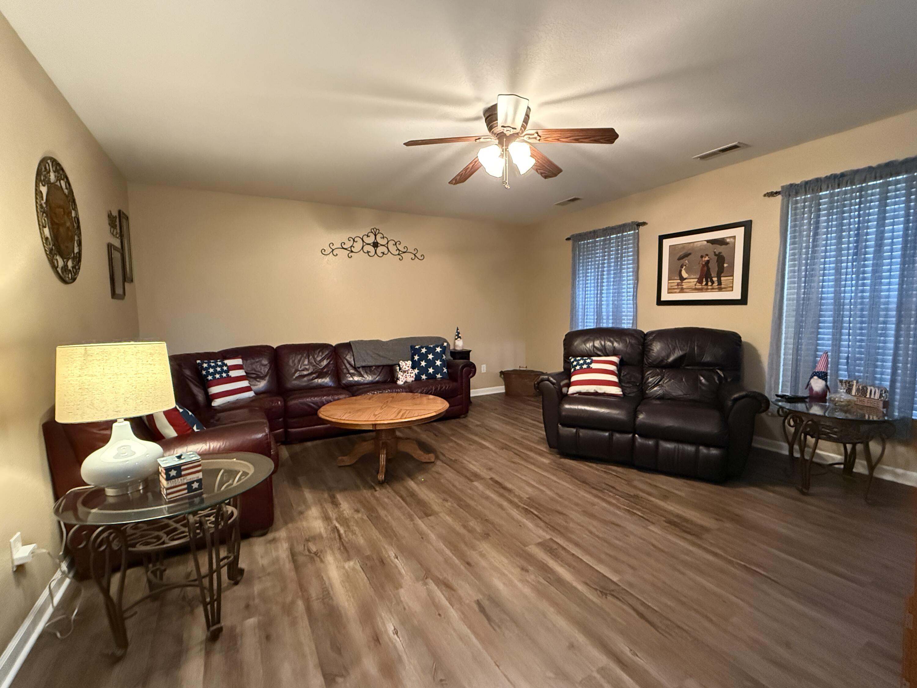 118 Williamsburg Drive Property Photo 27