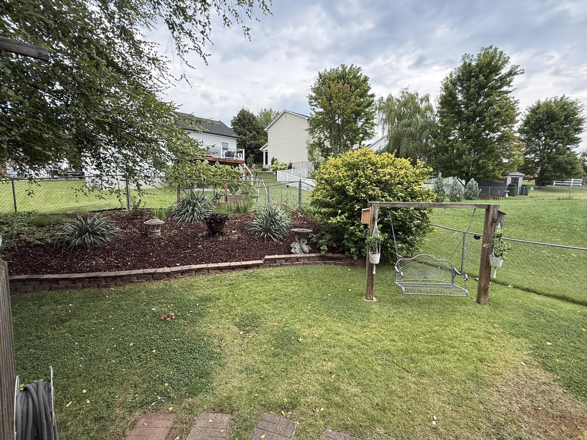118 Williamsburg Drive Property Photo 33