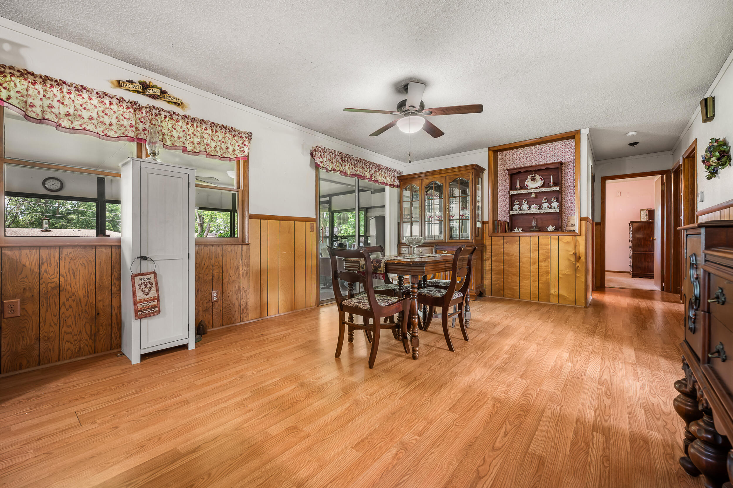 1417 West Locust Street Property Photo 15