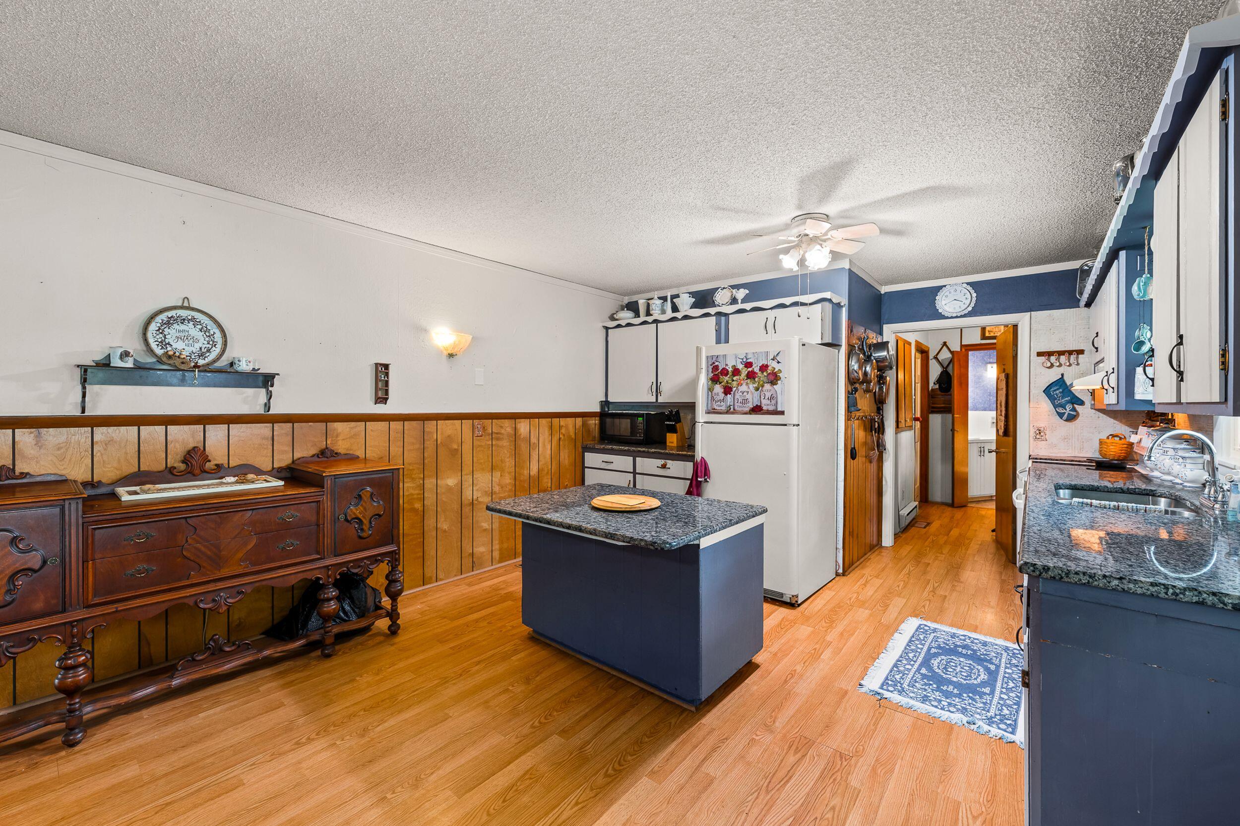 1417 West Locust Street Property Photo 18