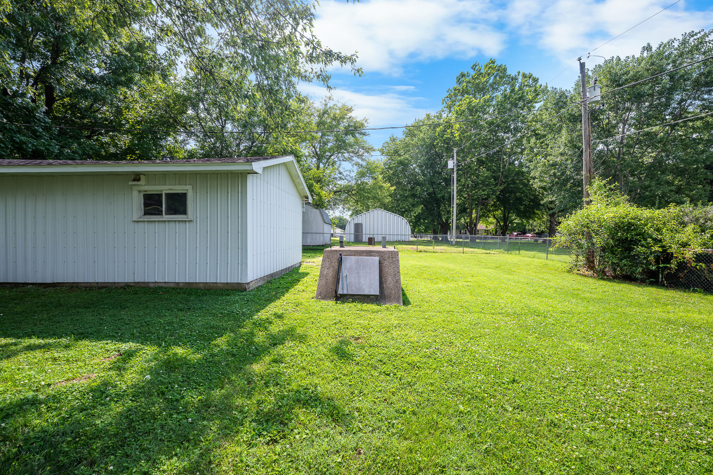 1417 West Locust Street Property Photo 53