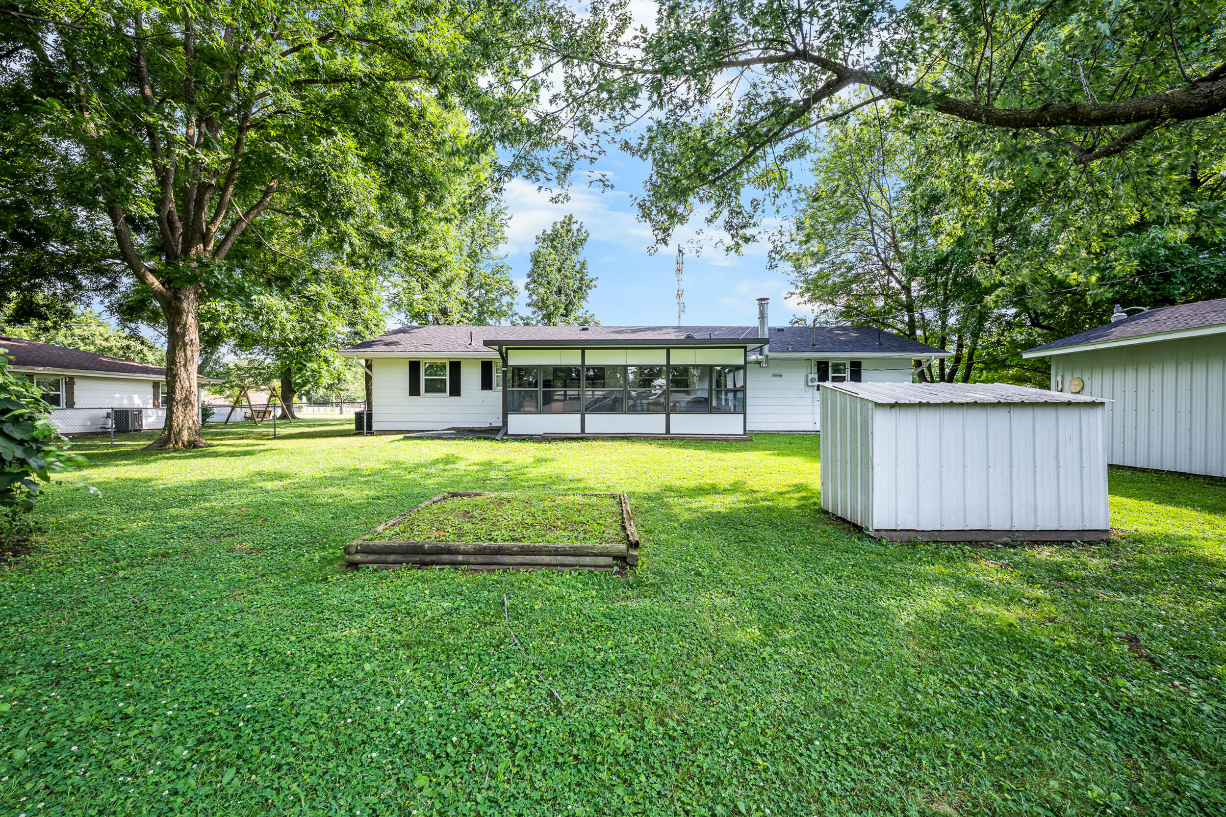 1417 West Locust Street Property Photo 54
