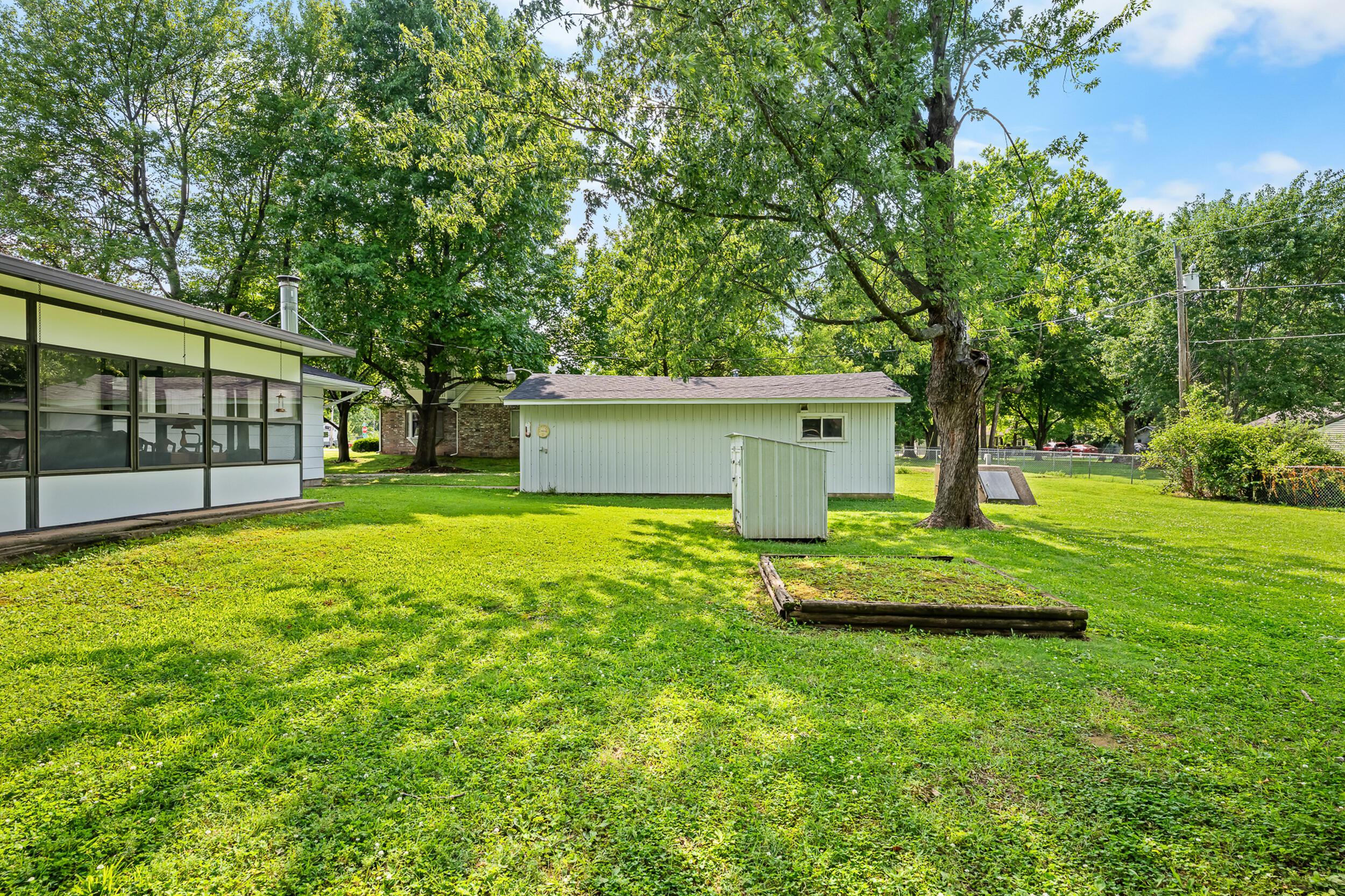 1417 West Locust Street Property Photo 58