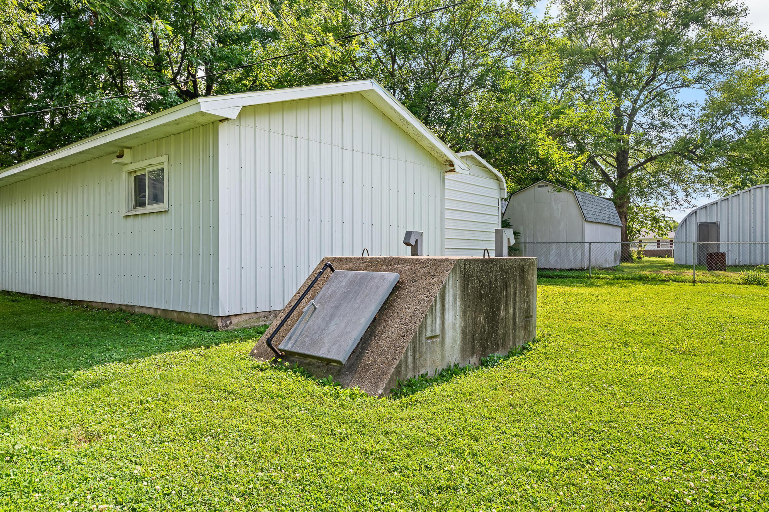 1417 West Locust Street Property Photo 60