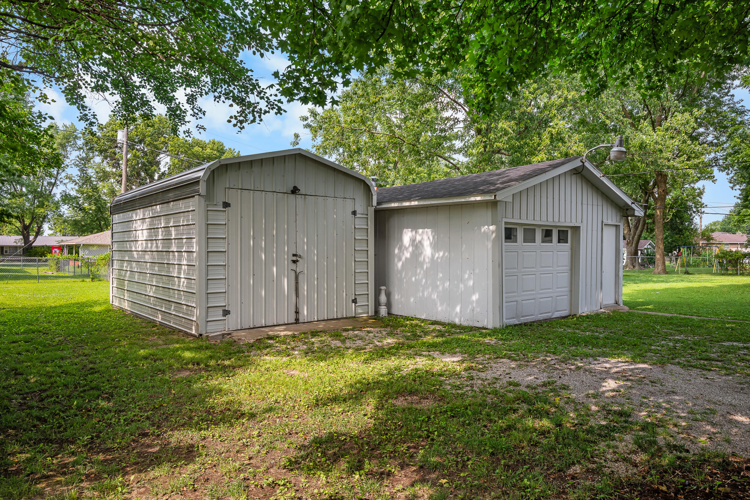 1417 West Locust Street Property Photo 65
