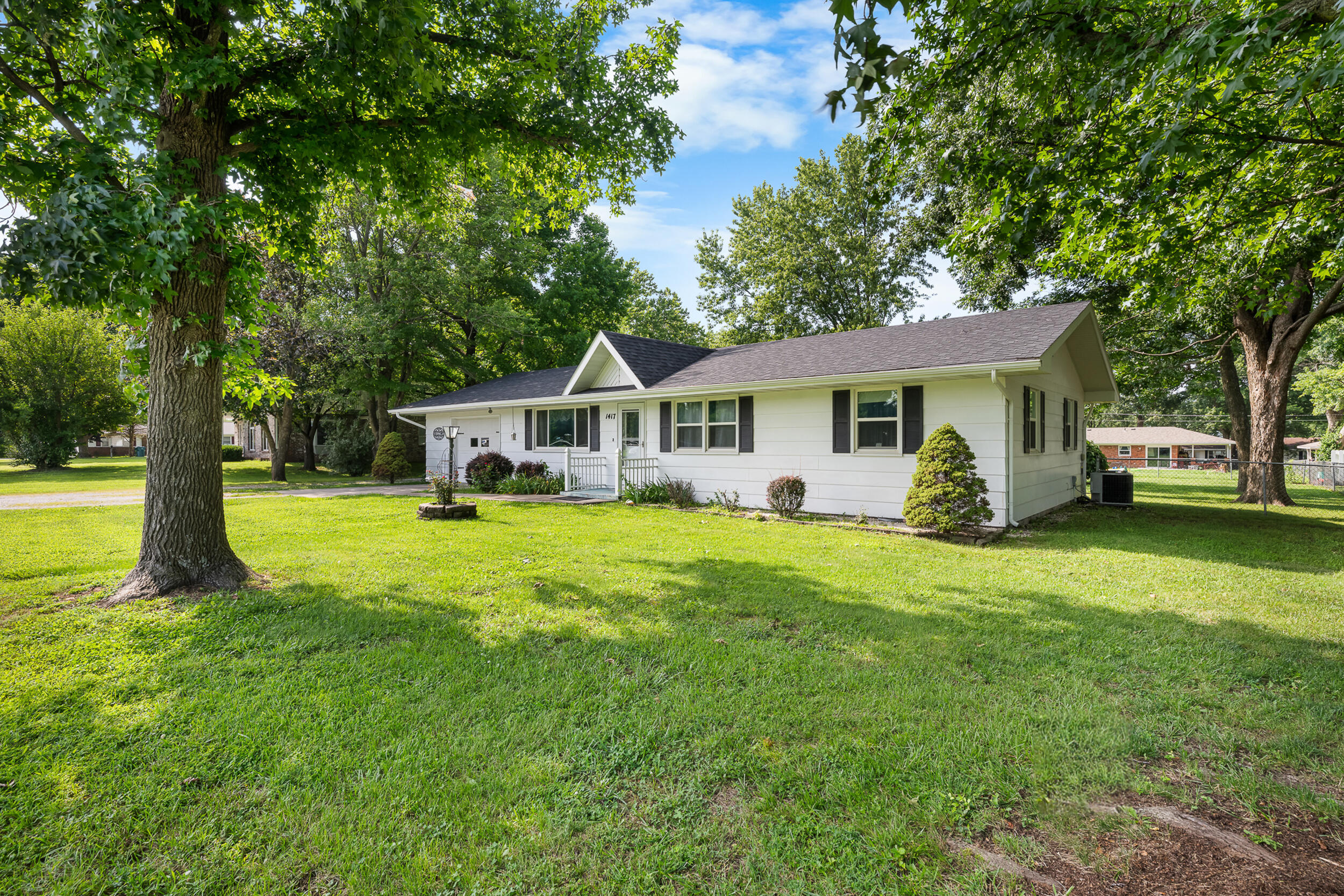 1417 West Locust Street Property Photo 66
