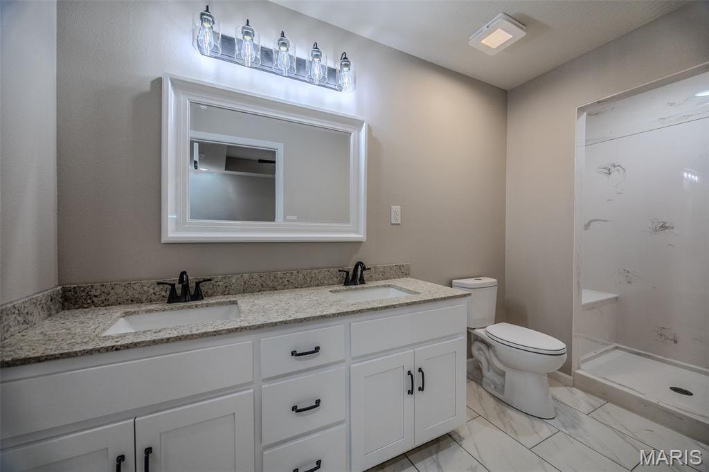 1100 Daytona Drive Property Photo 3