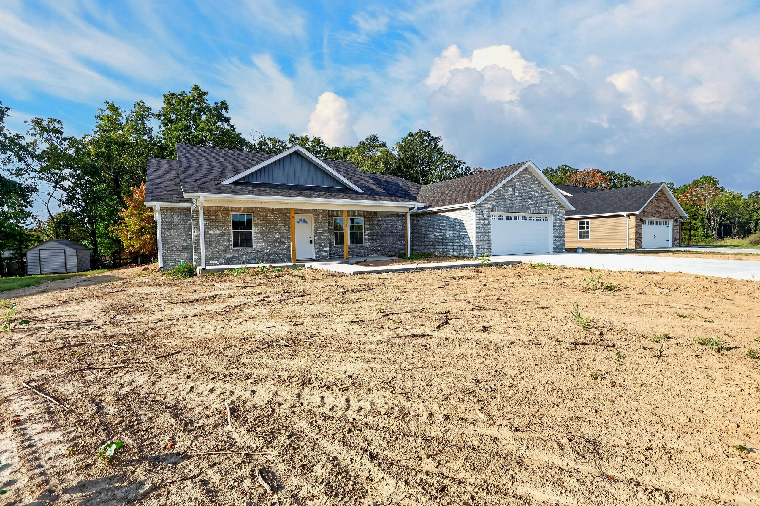 1100 Daytona Drive Property Photo 3